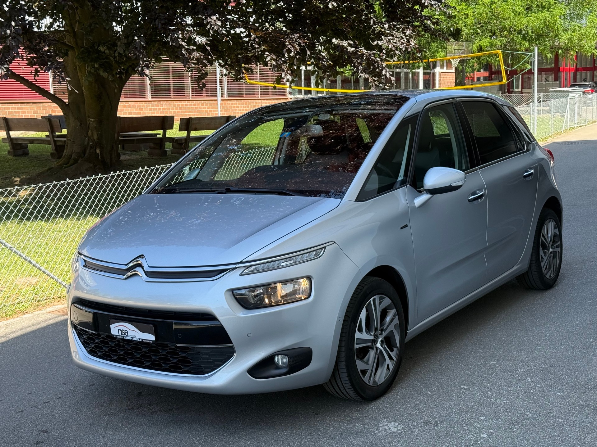 CITROEN C4 Picasso 1.6 e-HDi Exclusive ETG6-image-1