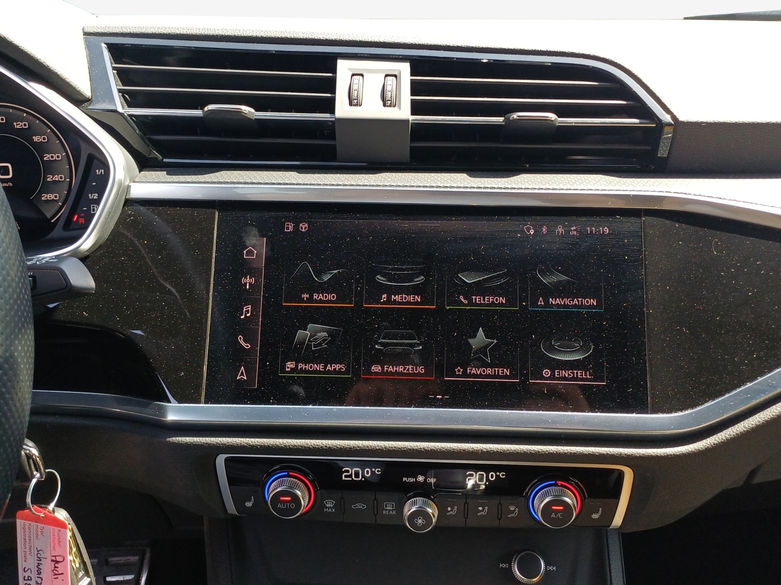 AUDI Q3 Sportback 40 TFSI S line quattro S-tronic-image-10