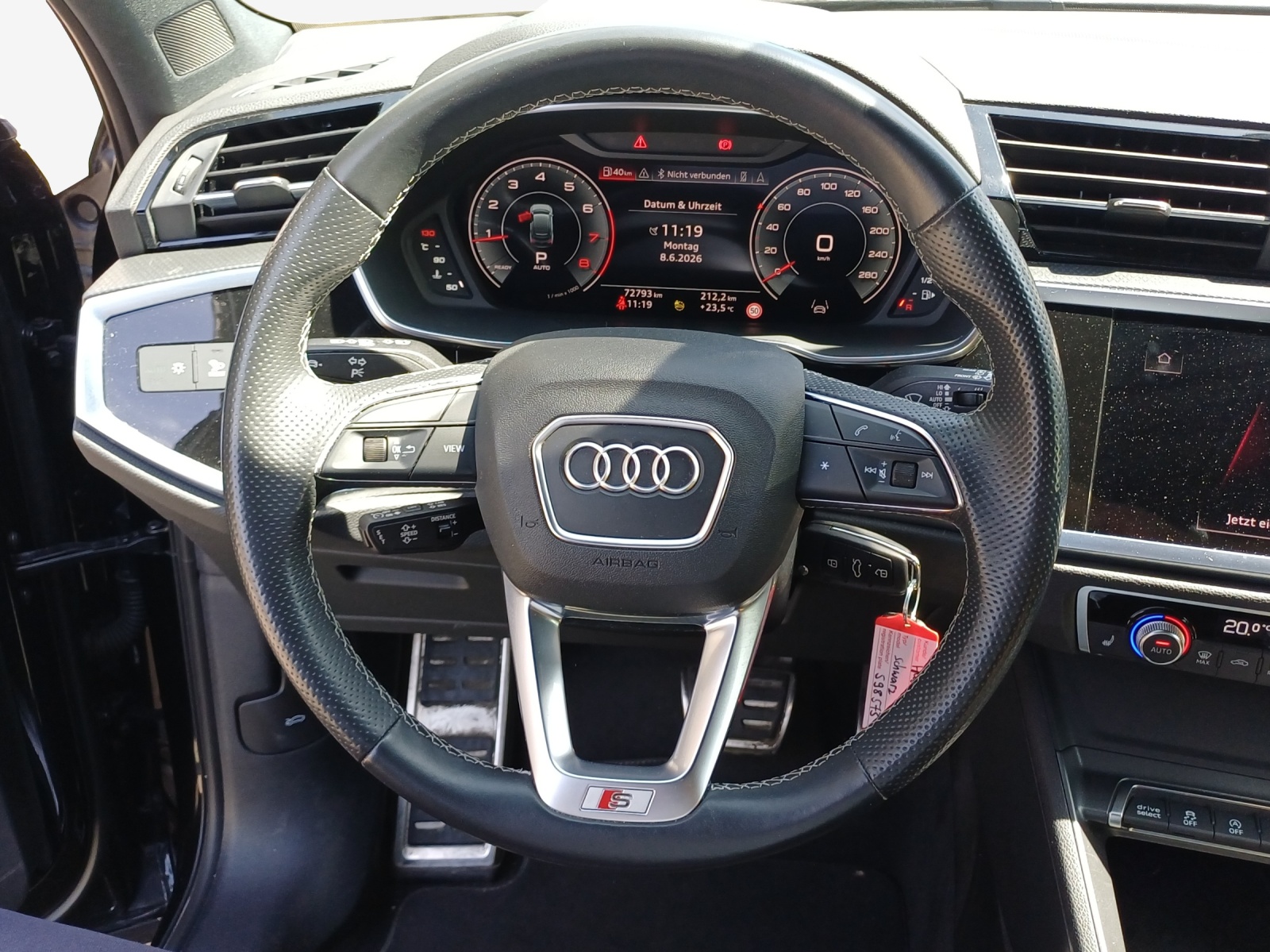 AUDI Q3 Sportback 40 TFSI S line quattro S-tronic-image-9