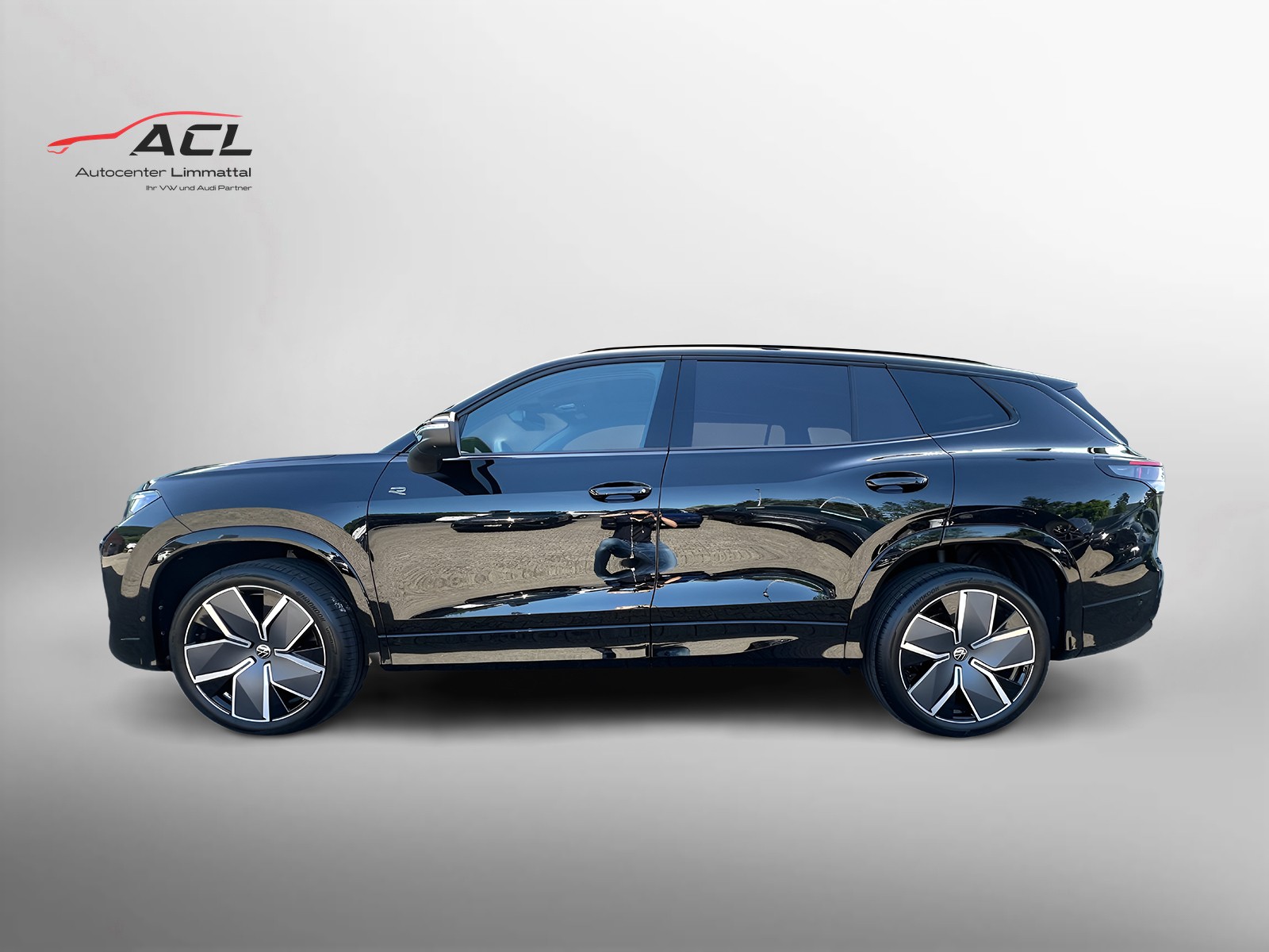 VW Tayron R-Line 2.0TSI 204PS 4Motion DSG-image-2