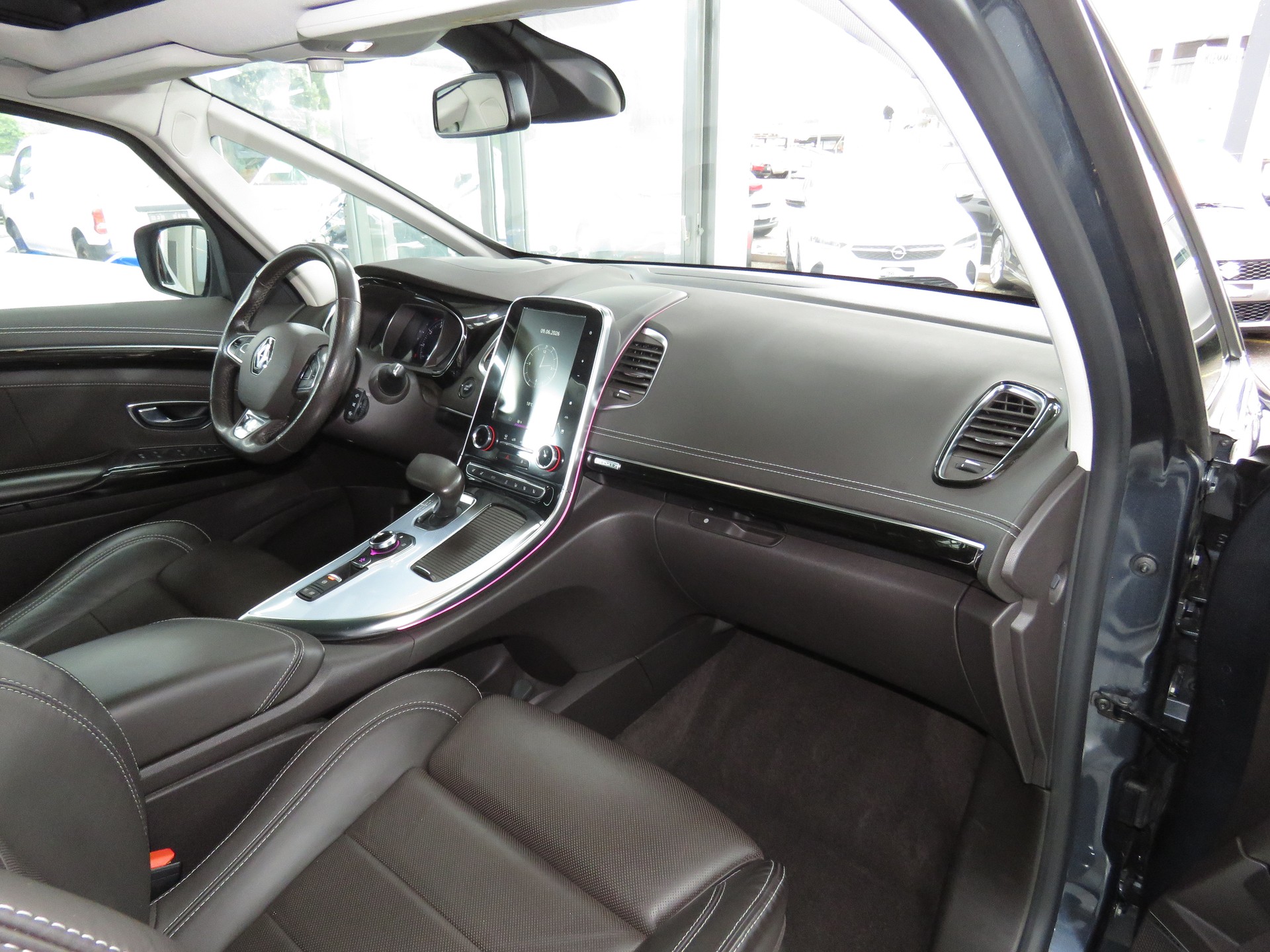 RENAULT Espace 1.8 TCe Initiale EDC-image-11
