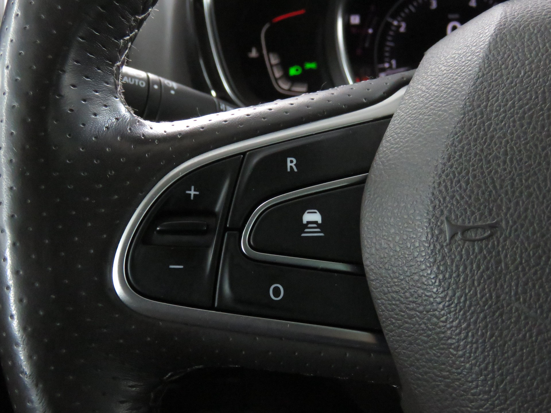 RENAULT Espace 1.8 TCe Initiale EDC-image-16