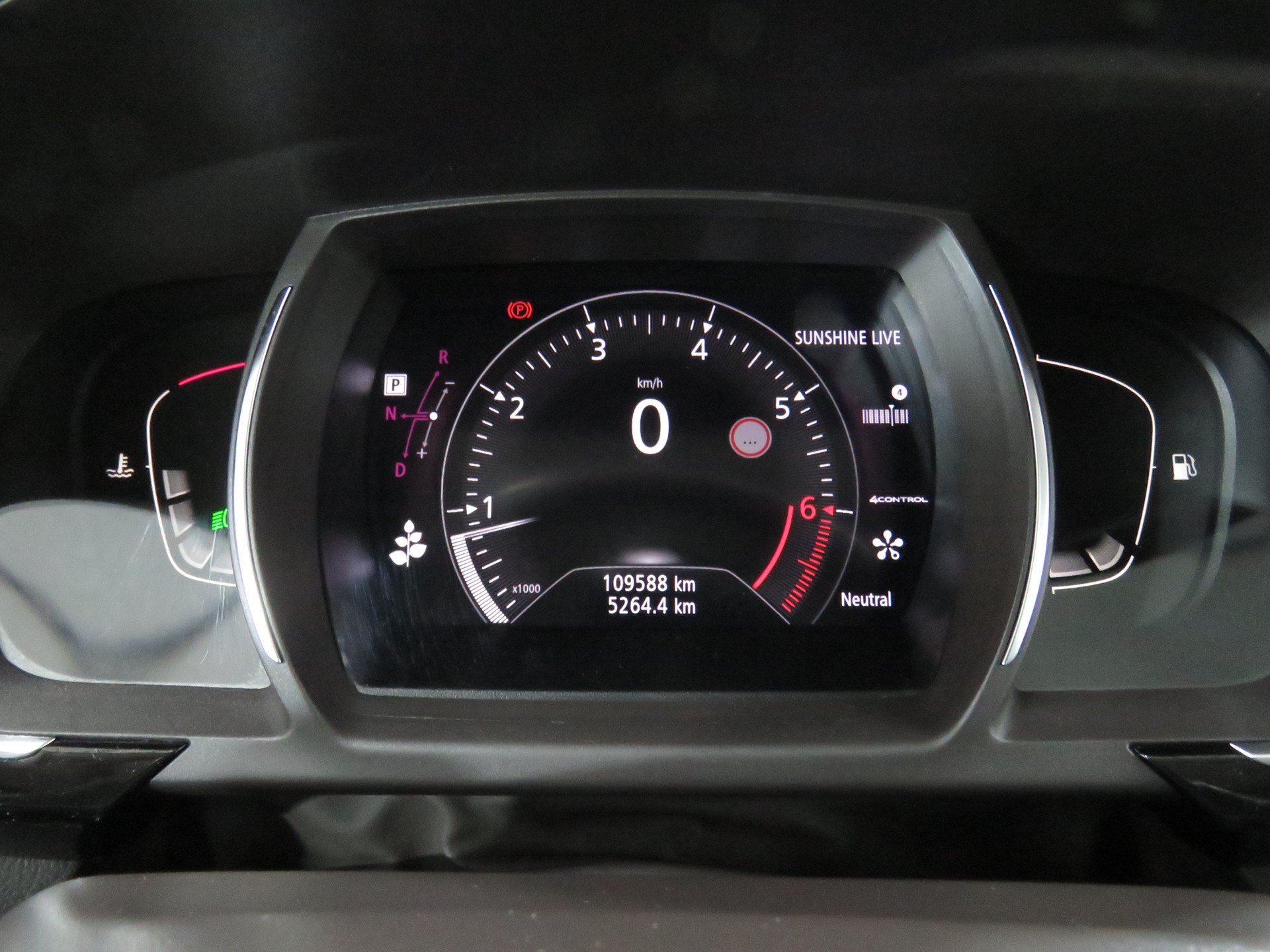 RENAULT Espace 1.8 TCe Initiale EDC-image-17