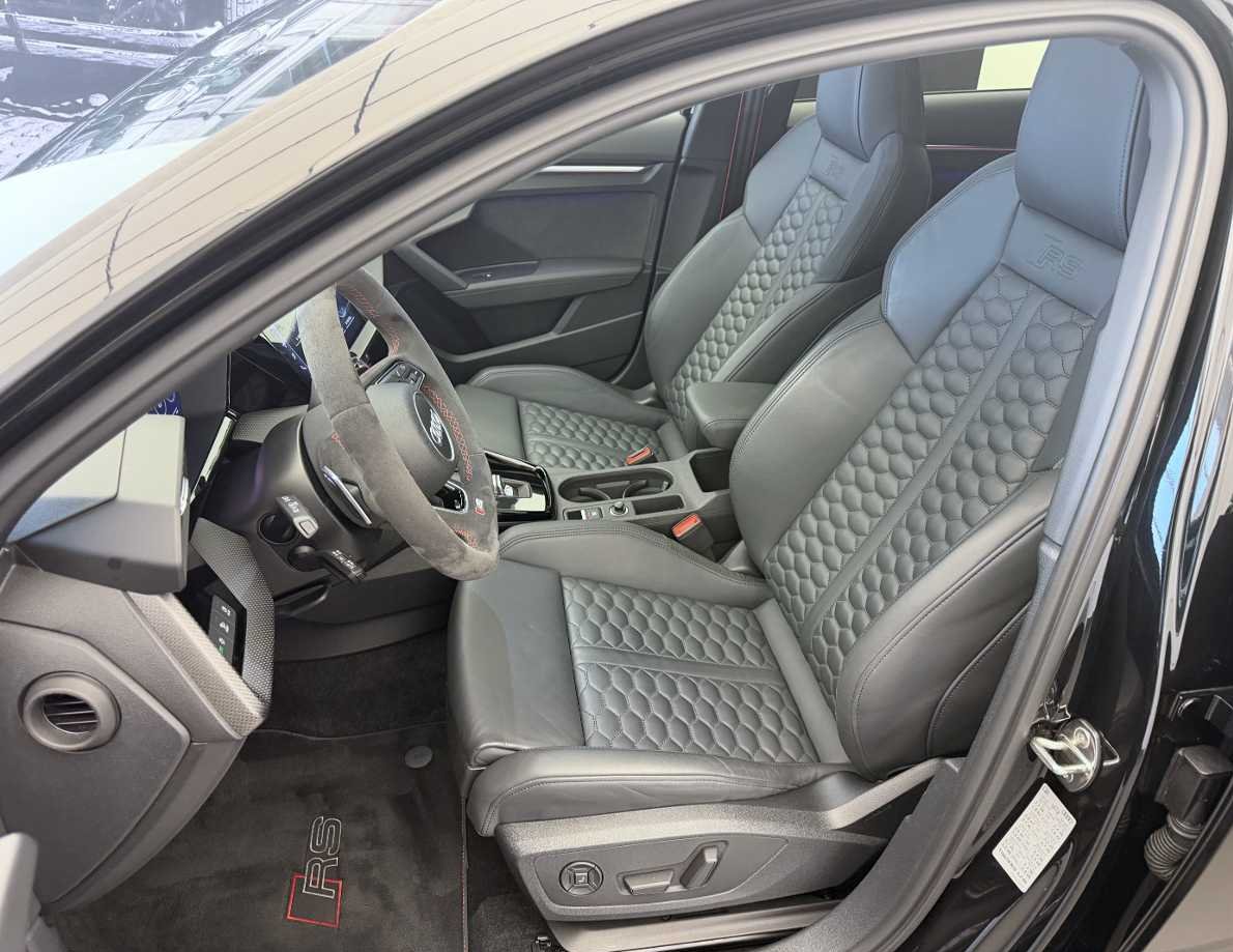 AUDI RS3 Sportback 2.5 TSI quattro S-tronic-image-5