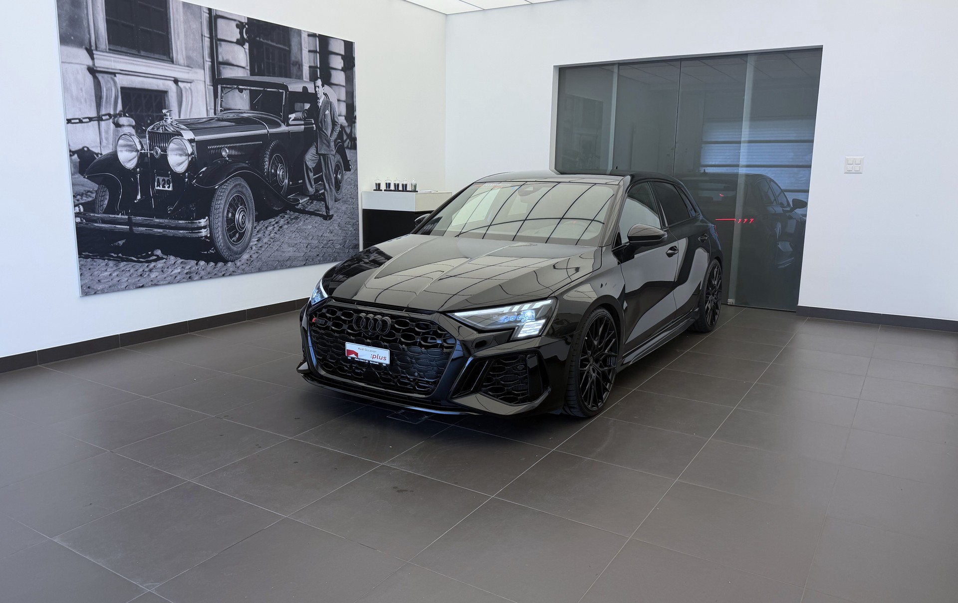 AUDI RS3 Sportback 2.5 TSI quattro S-tronic-image-0