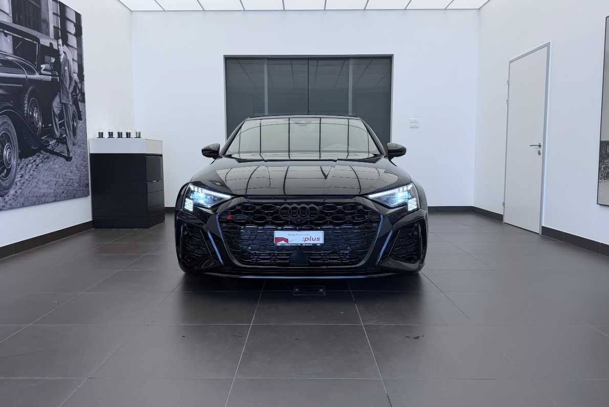 AUDI RS3 Sportback 2.5 TSI quattro S-tronic-image-1