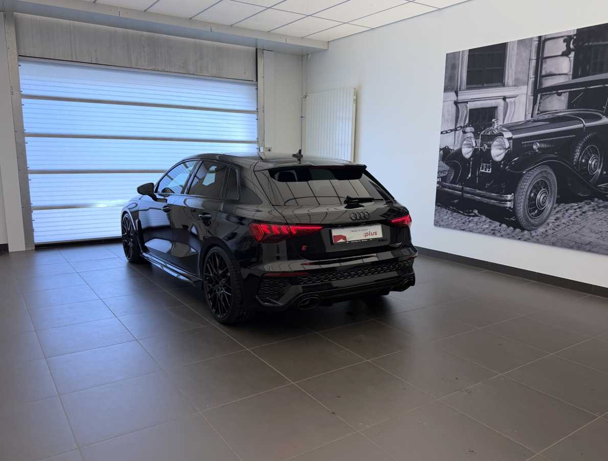 AUDI RS3 Sportback 2.5 TSI quattro S-tronic-image-24
