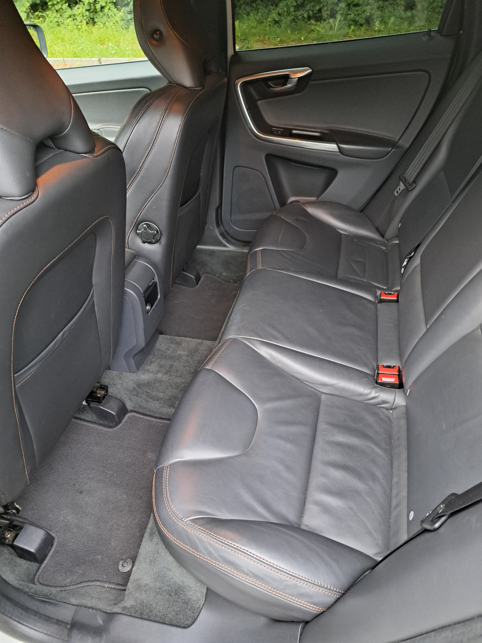 VOLVO 2.4 D4 Summum AWD-image-3