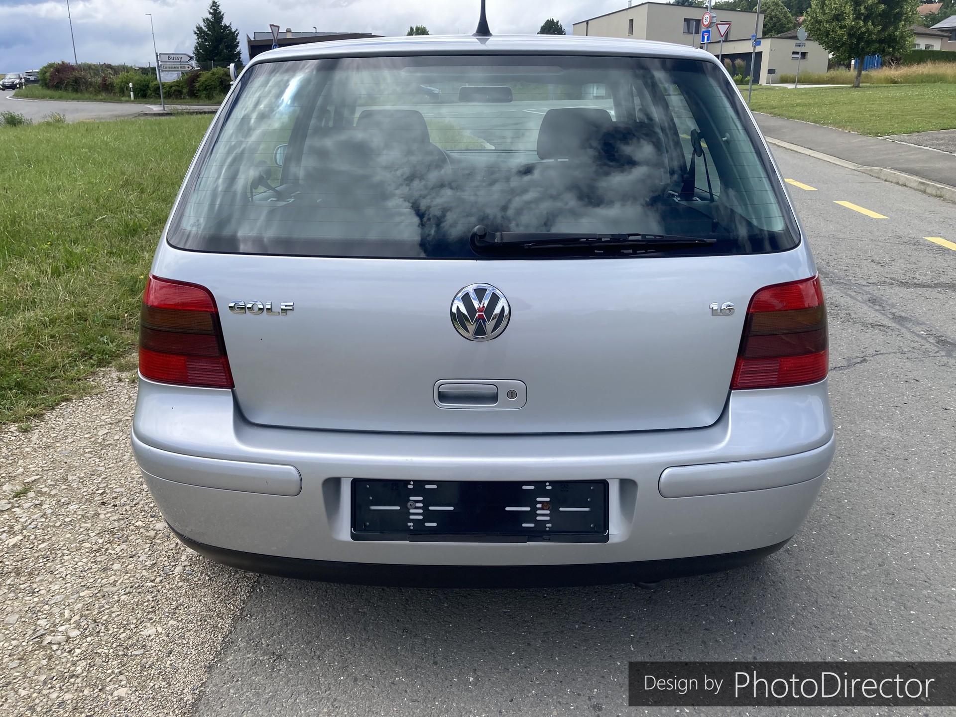 VW Golf 1.6 Pacific Automatic-image-12
