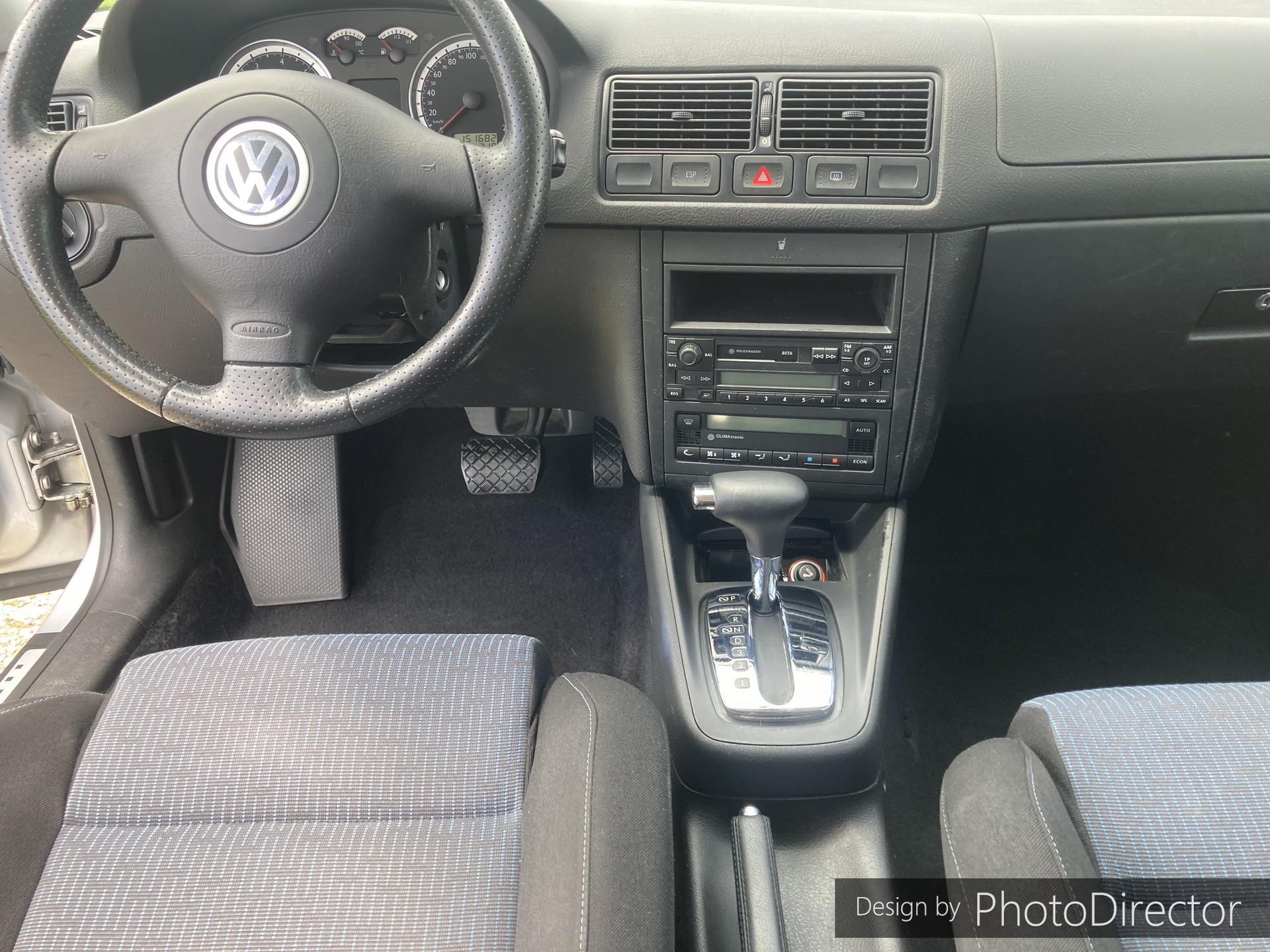 VW Golf 1.6 Pacific Automatic-image-5