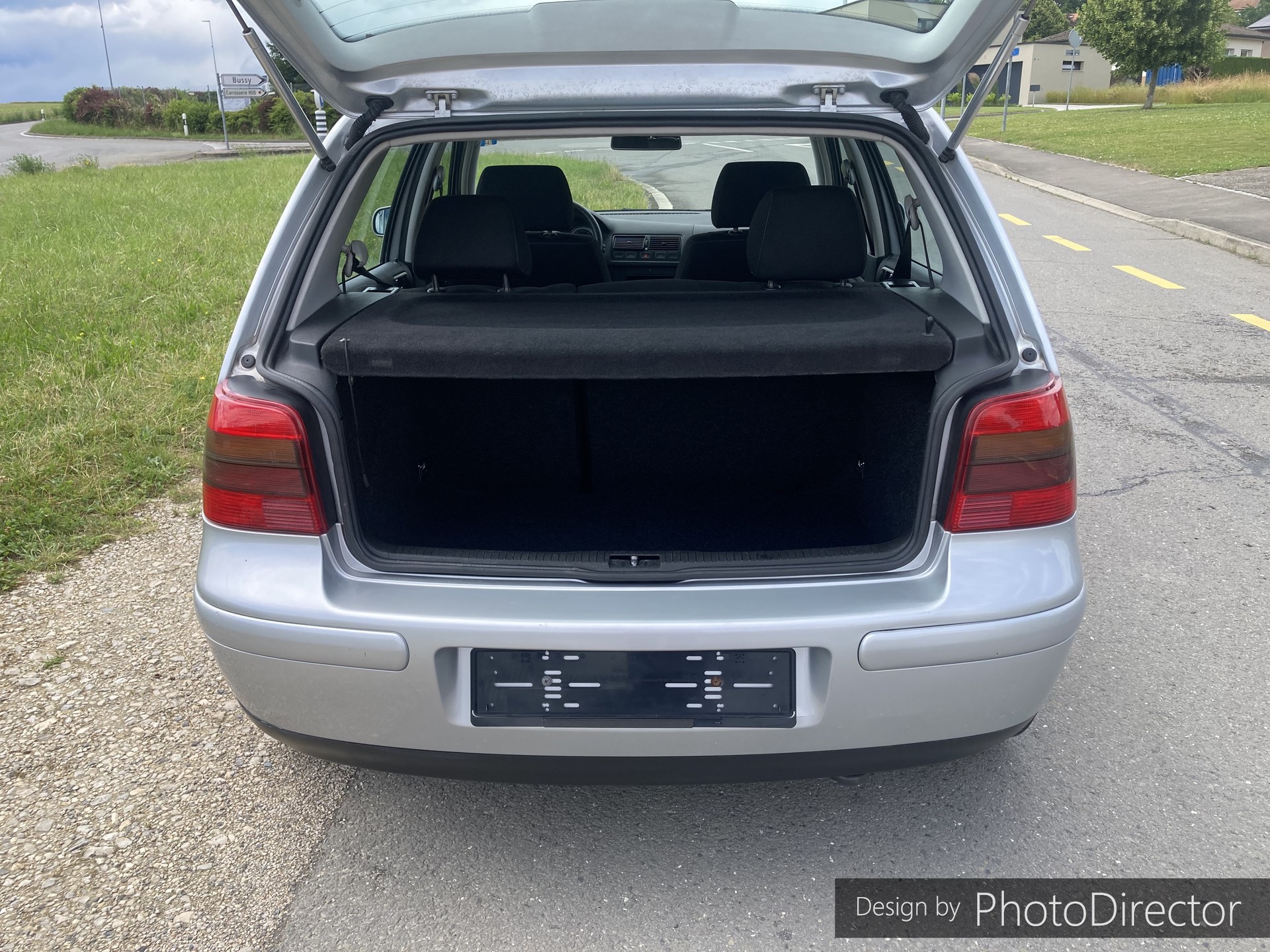 VW Golf 1.6 Pacific Automatic-image-11