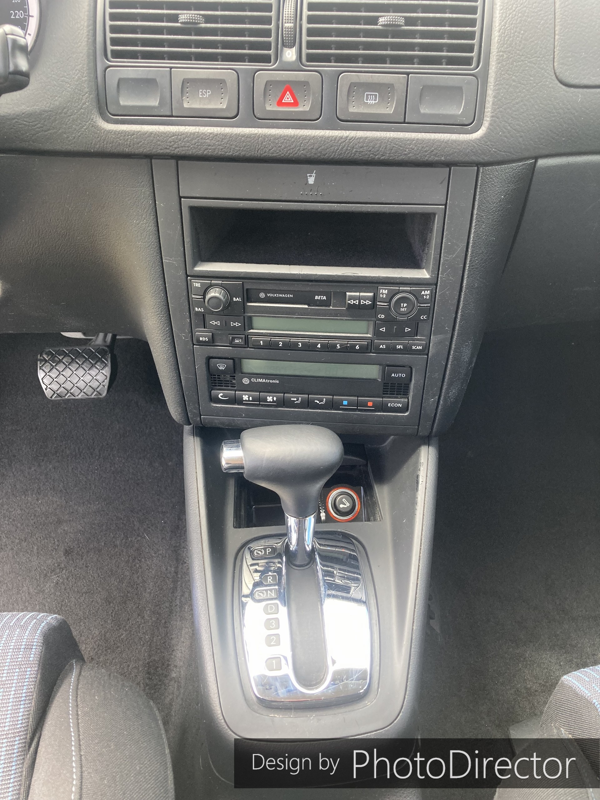 VW Golf 1.6 Pacific Automatic-image-6