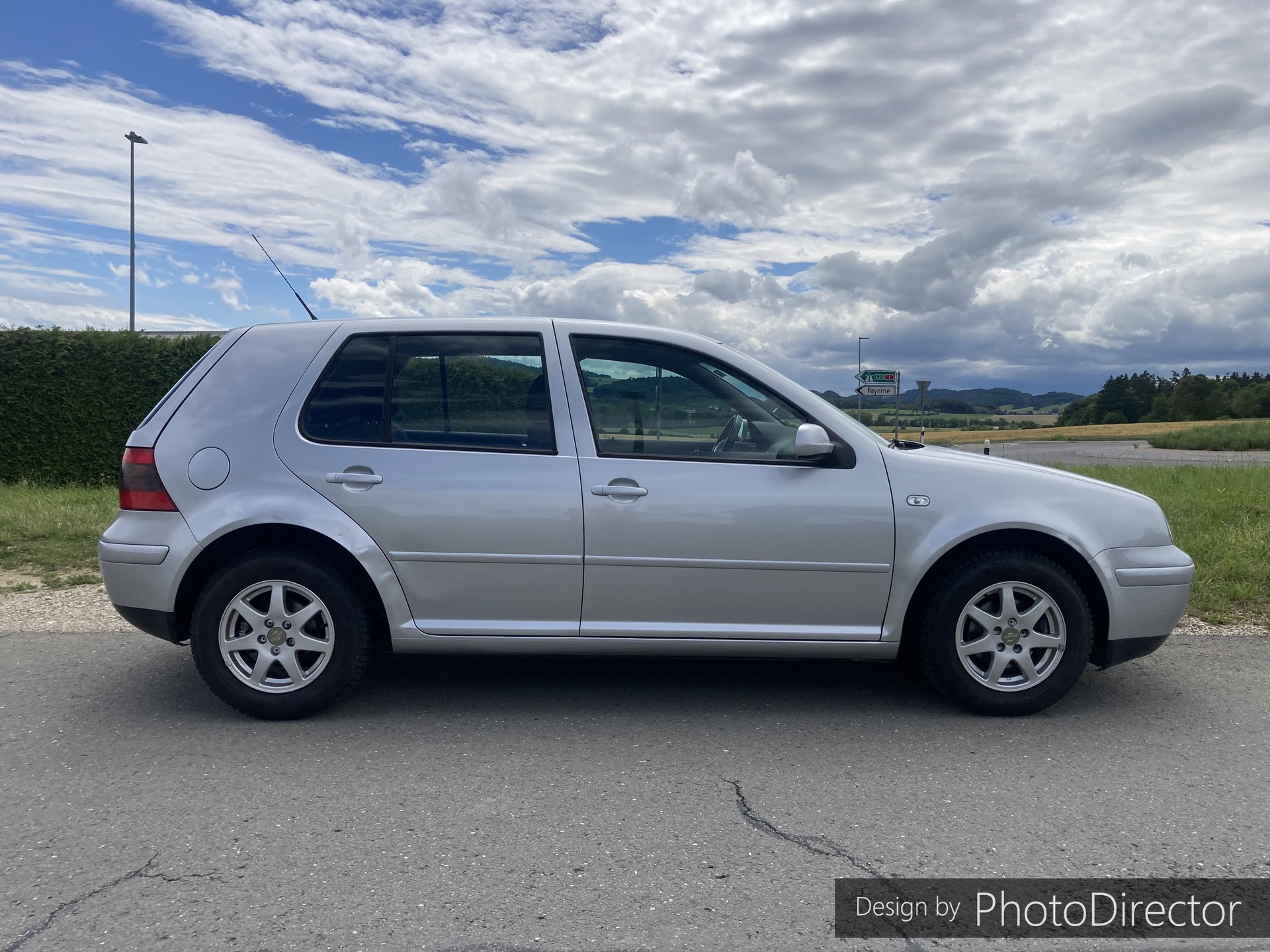 VW Golf 1.6 Pacific Automatic-image-3
