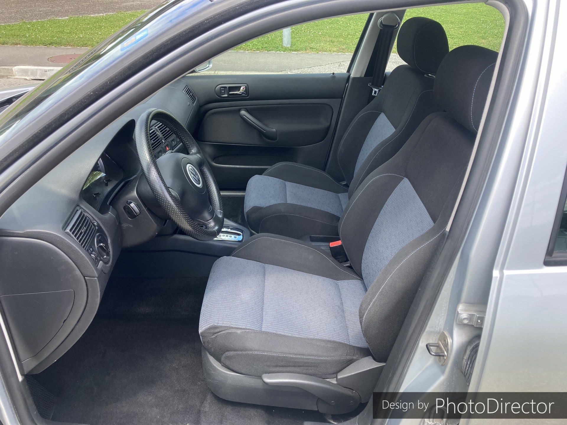 VW Golf 1.6 Pacific Automatic-image-4