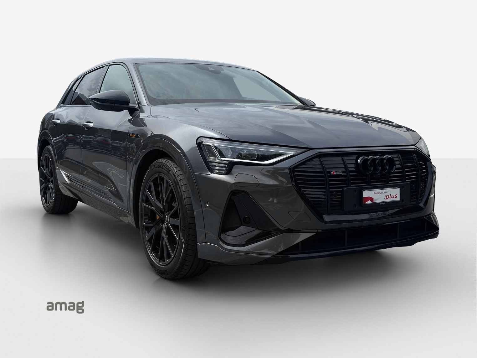 AUDI e-tron 55 S Line Black Edition quattro-image-5