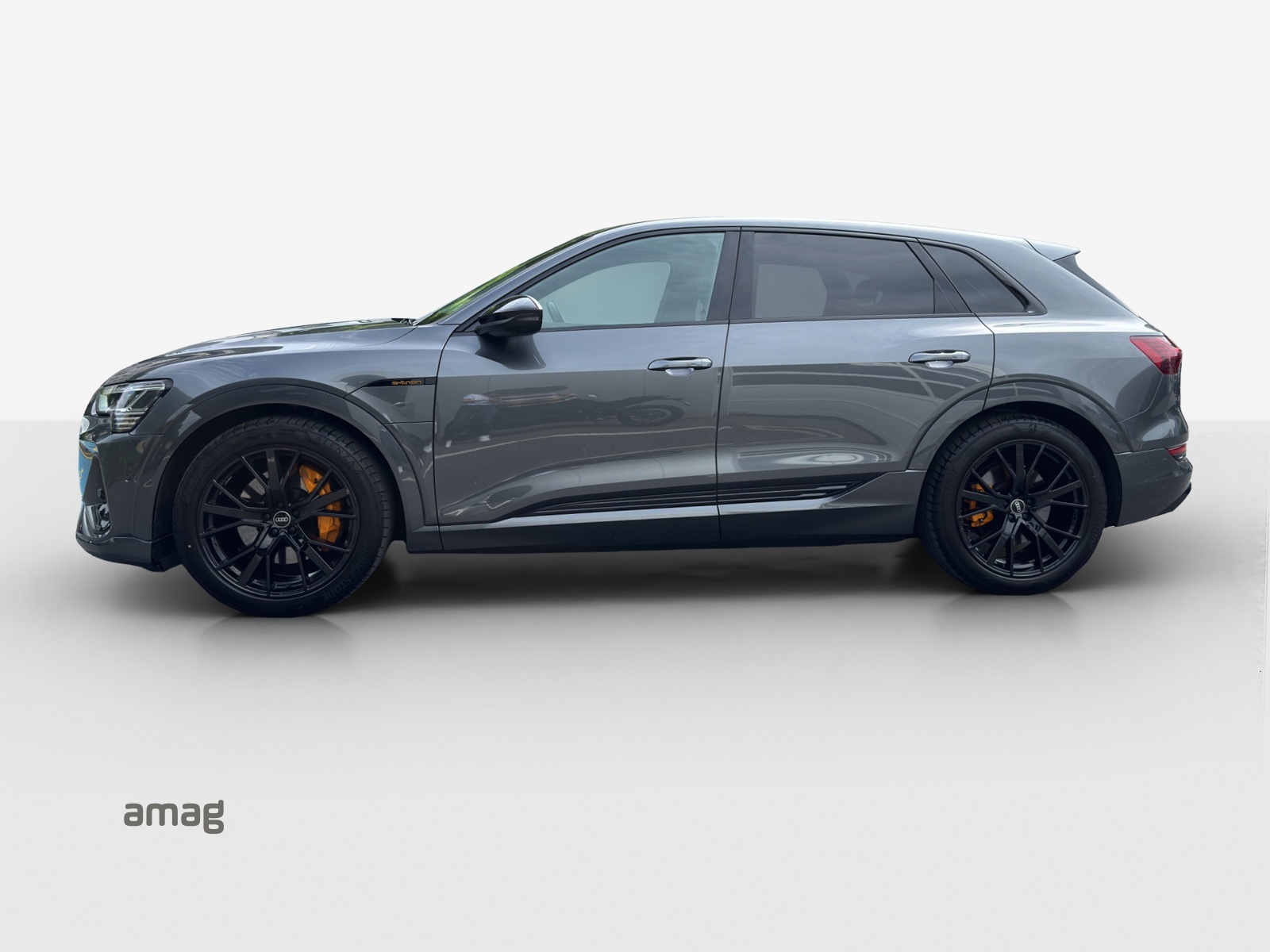 AUDI e-tron 55 S Line Black Edition quattro-image-1