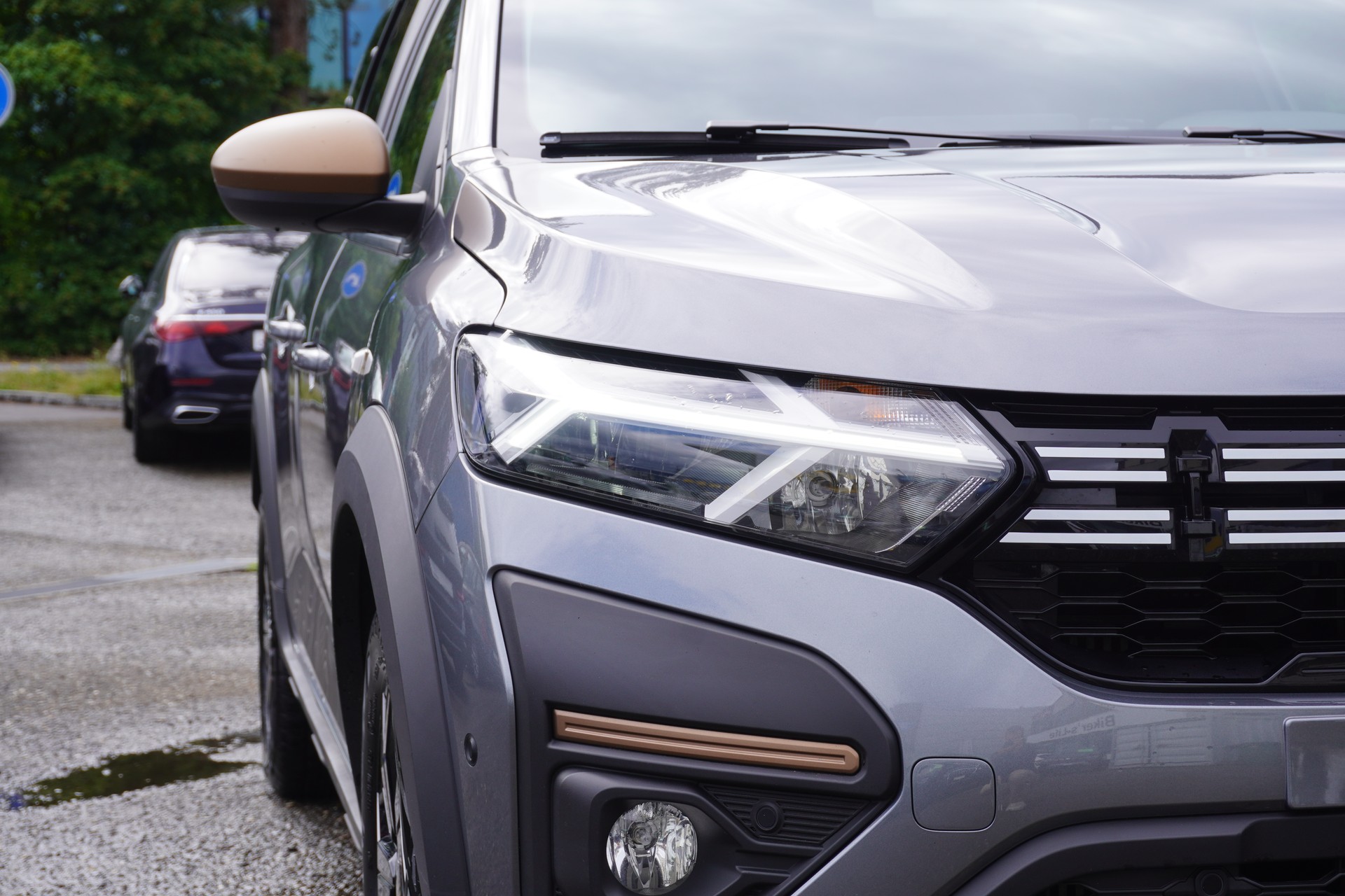 DACIA Jogger TCe 110 Extreme 7-PLÄTZER!!!-image-36