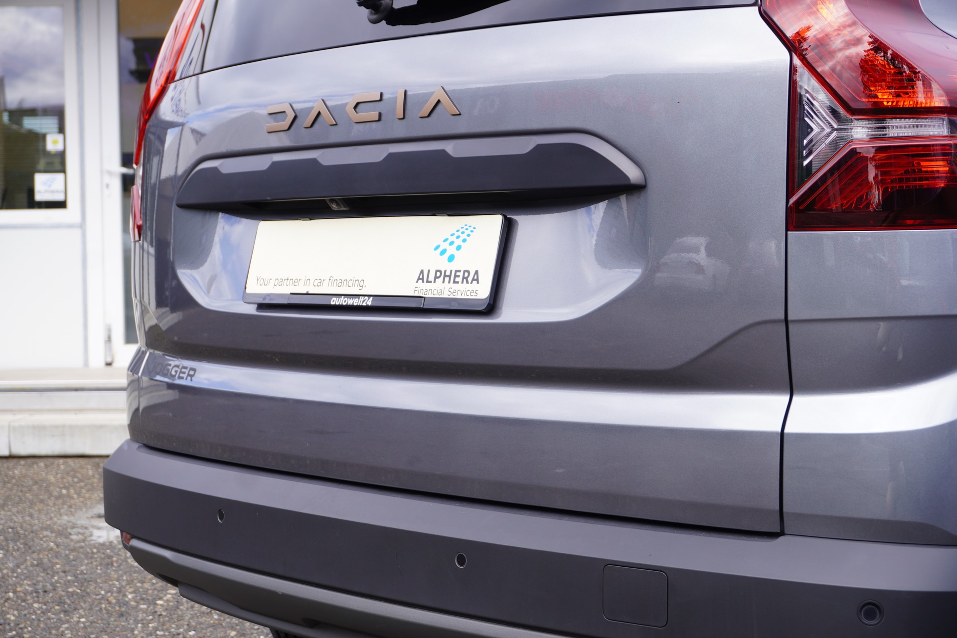 DACIA Jogger TCe 110 Extreme 7-PLÄTZER!!!-image-38