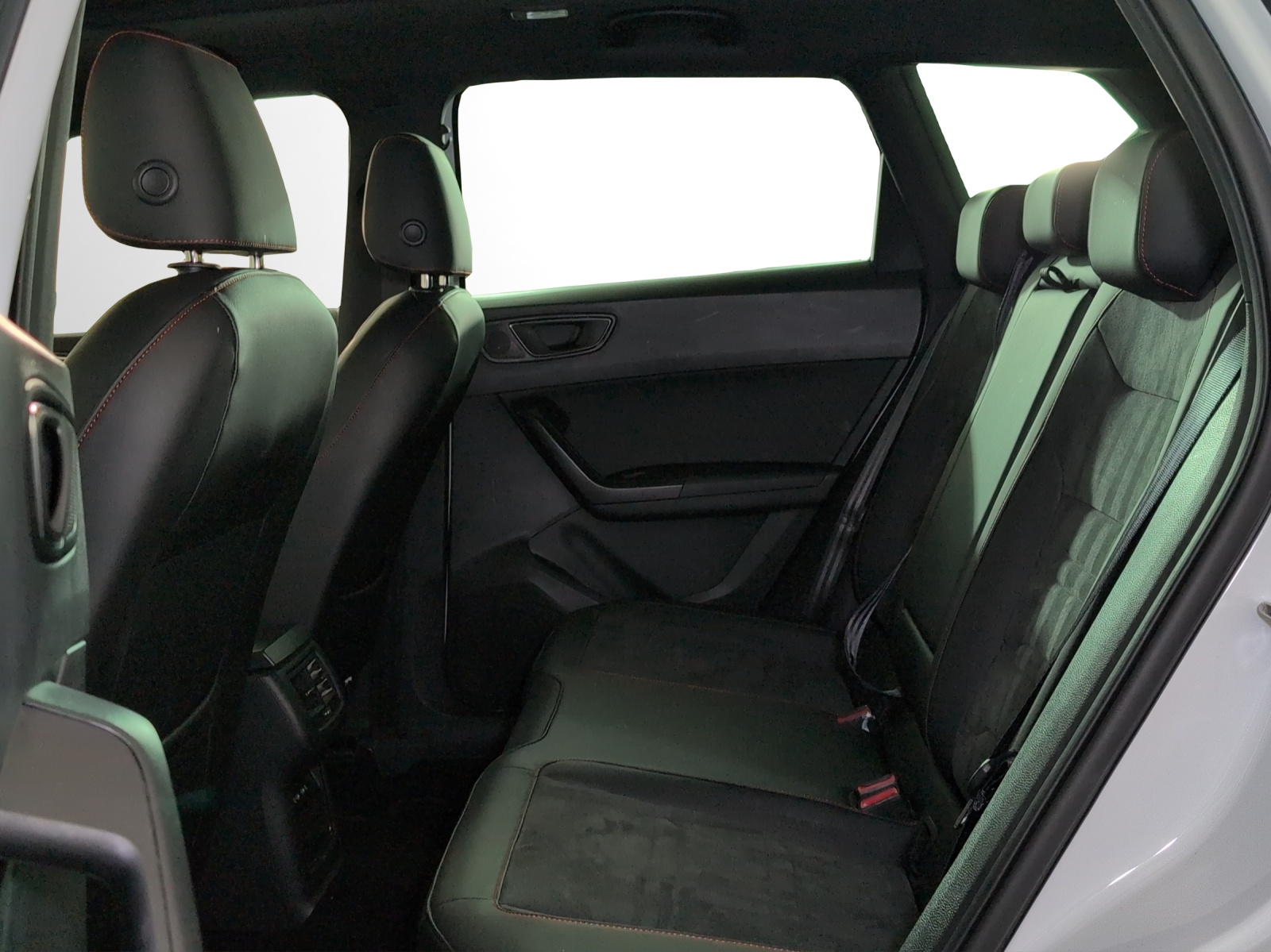 SEAT Ateca 2.0 TSI Hola FR 4Drive DSG-image-7