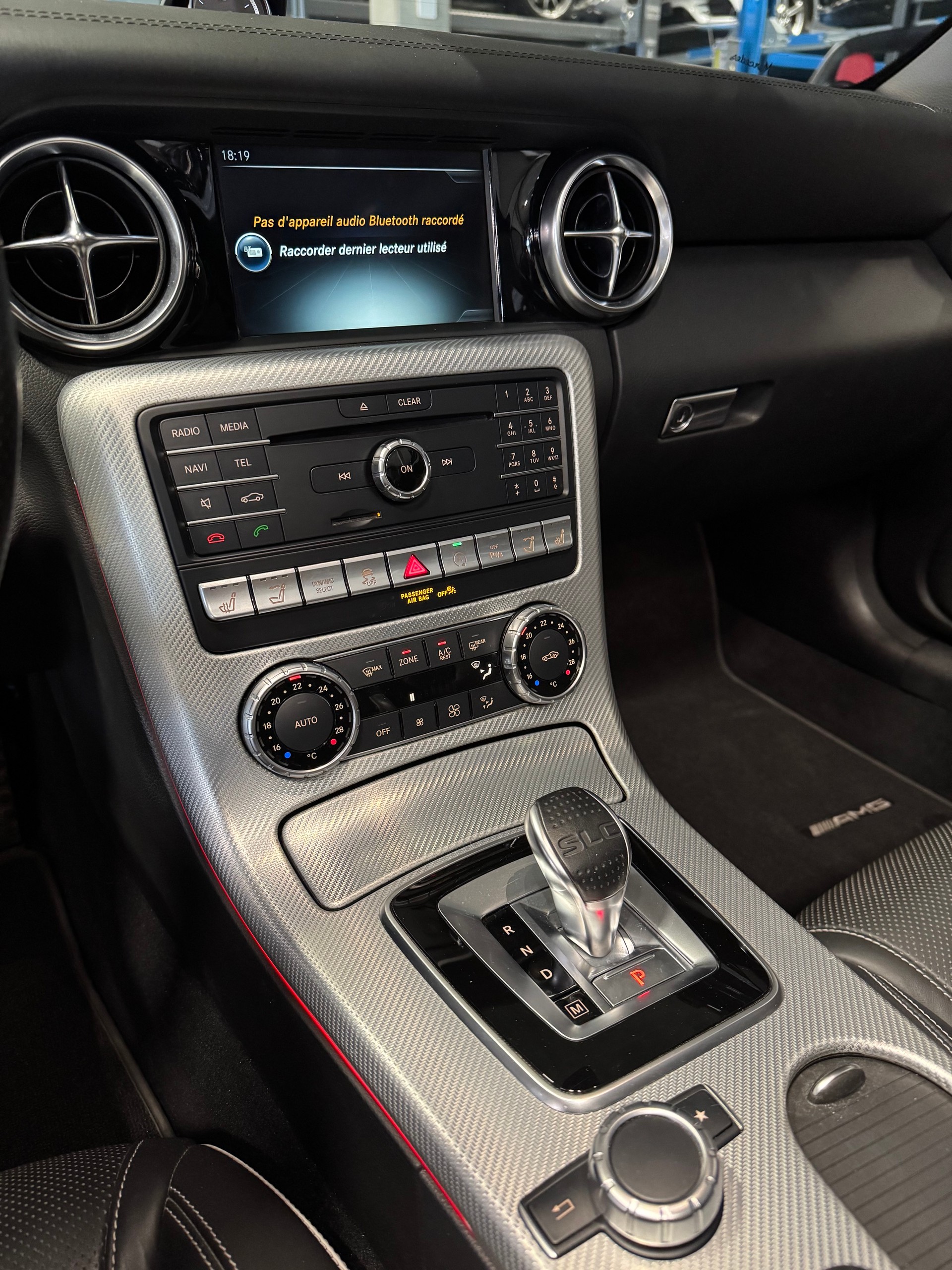 MERCEDES-BENZ SLC 43 AMG 9G-Tronic-image-9