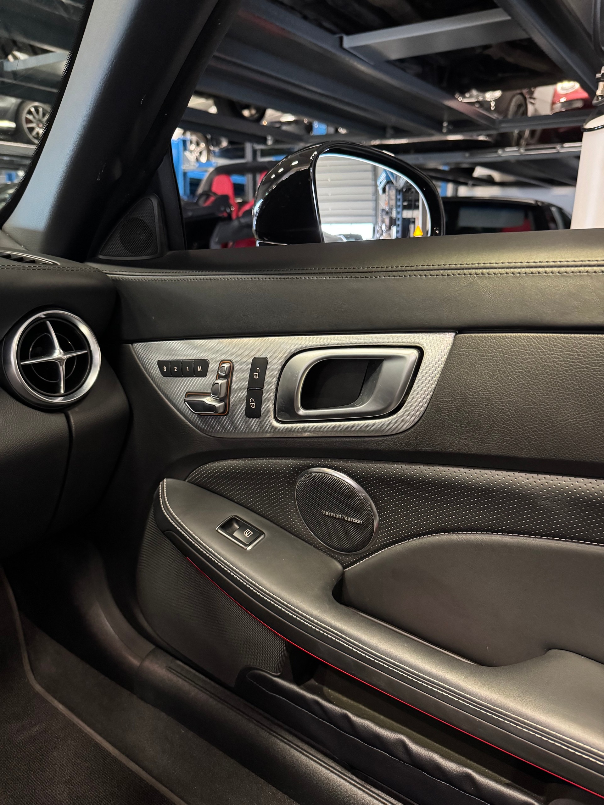 MERCEDES-BENZ SLC 43 AMG 9G-Tronic-image-11