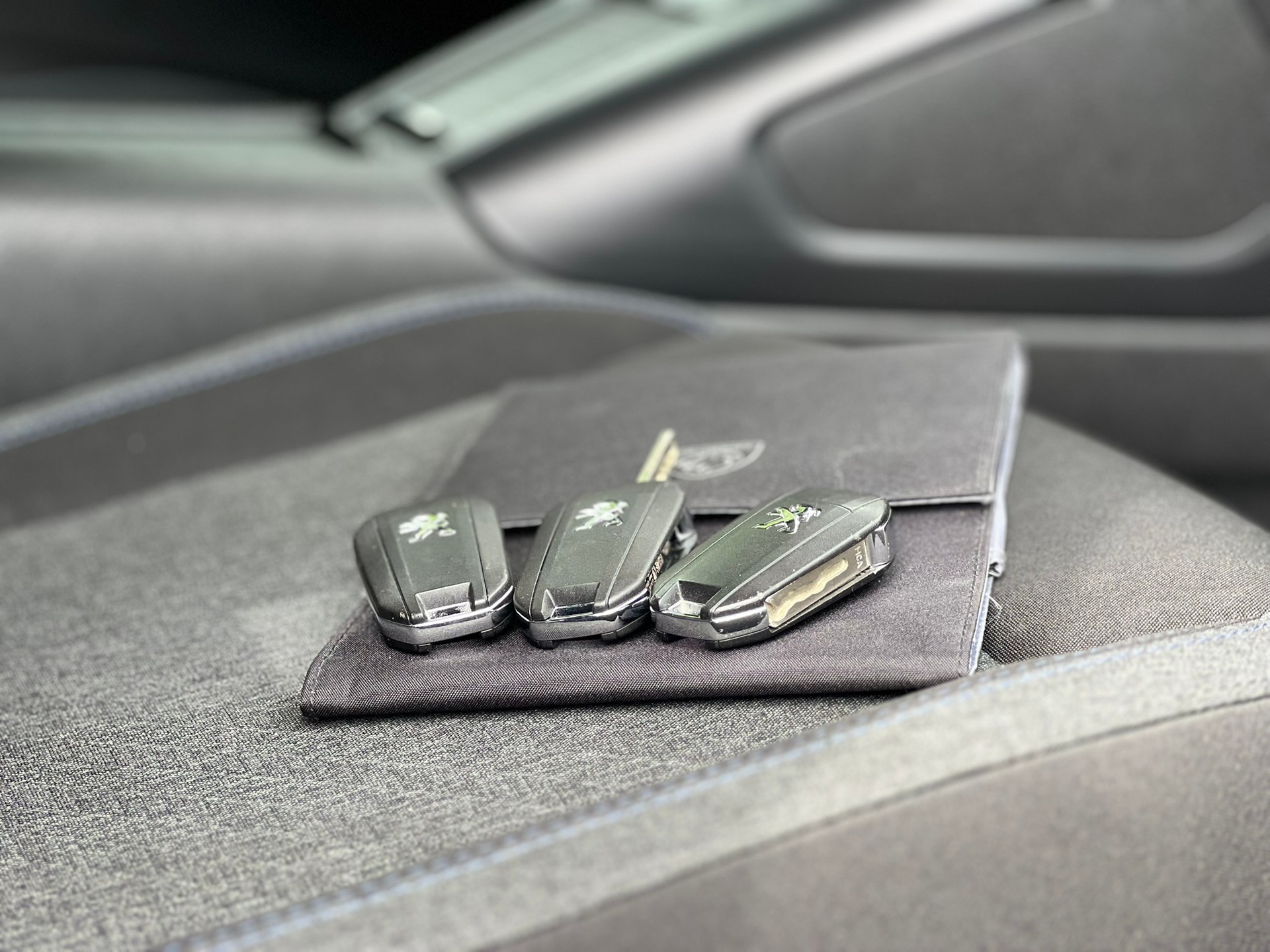 PEUGEOT Rifter 1.5 BlueHDi Allure EAT8-image-8