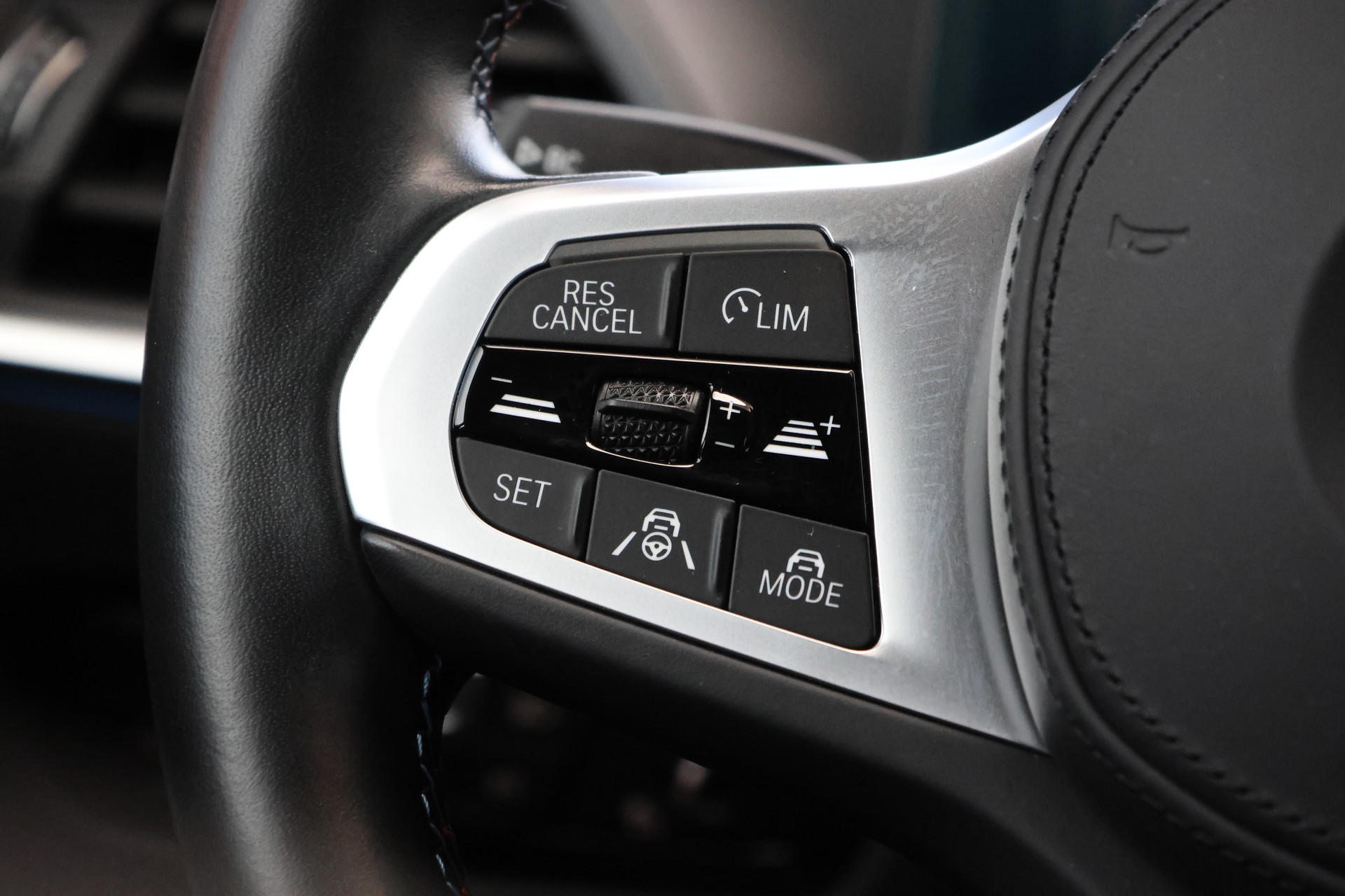 BMW i4 M50 (CH)-image-16