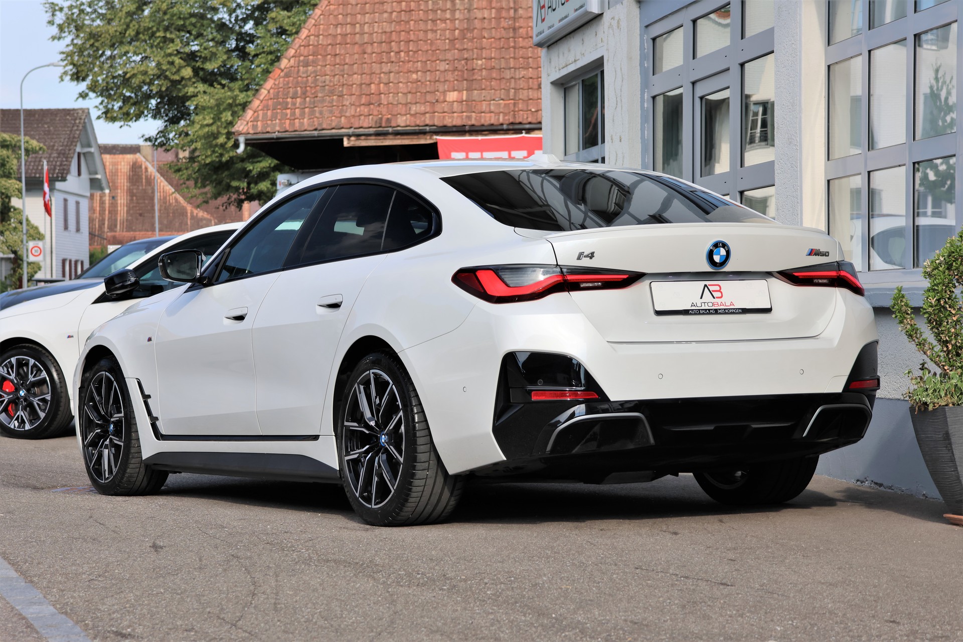 BMW i4 M50 (CH)-image-2