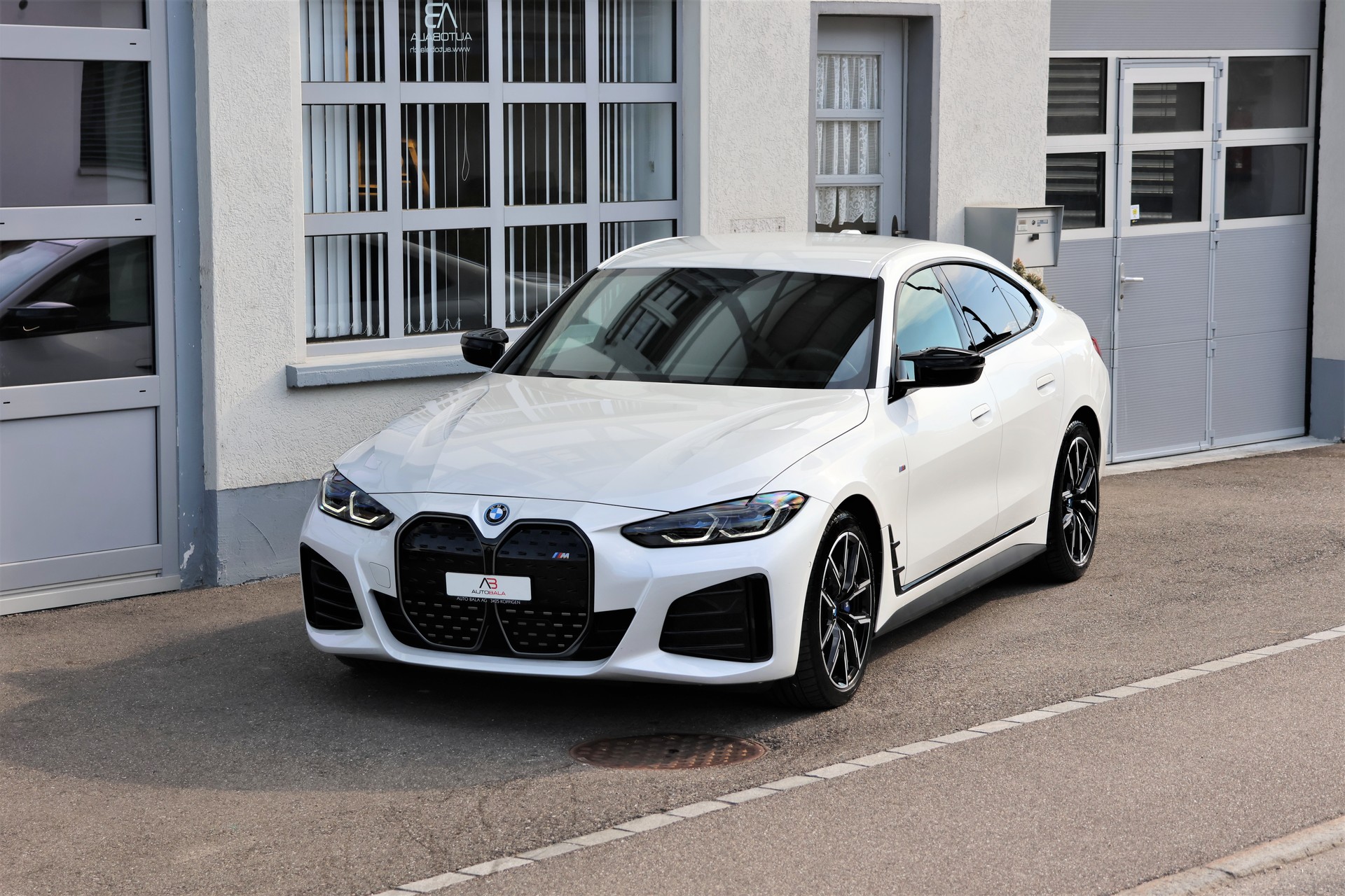 BMW i4 M50 (CH)-image-0