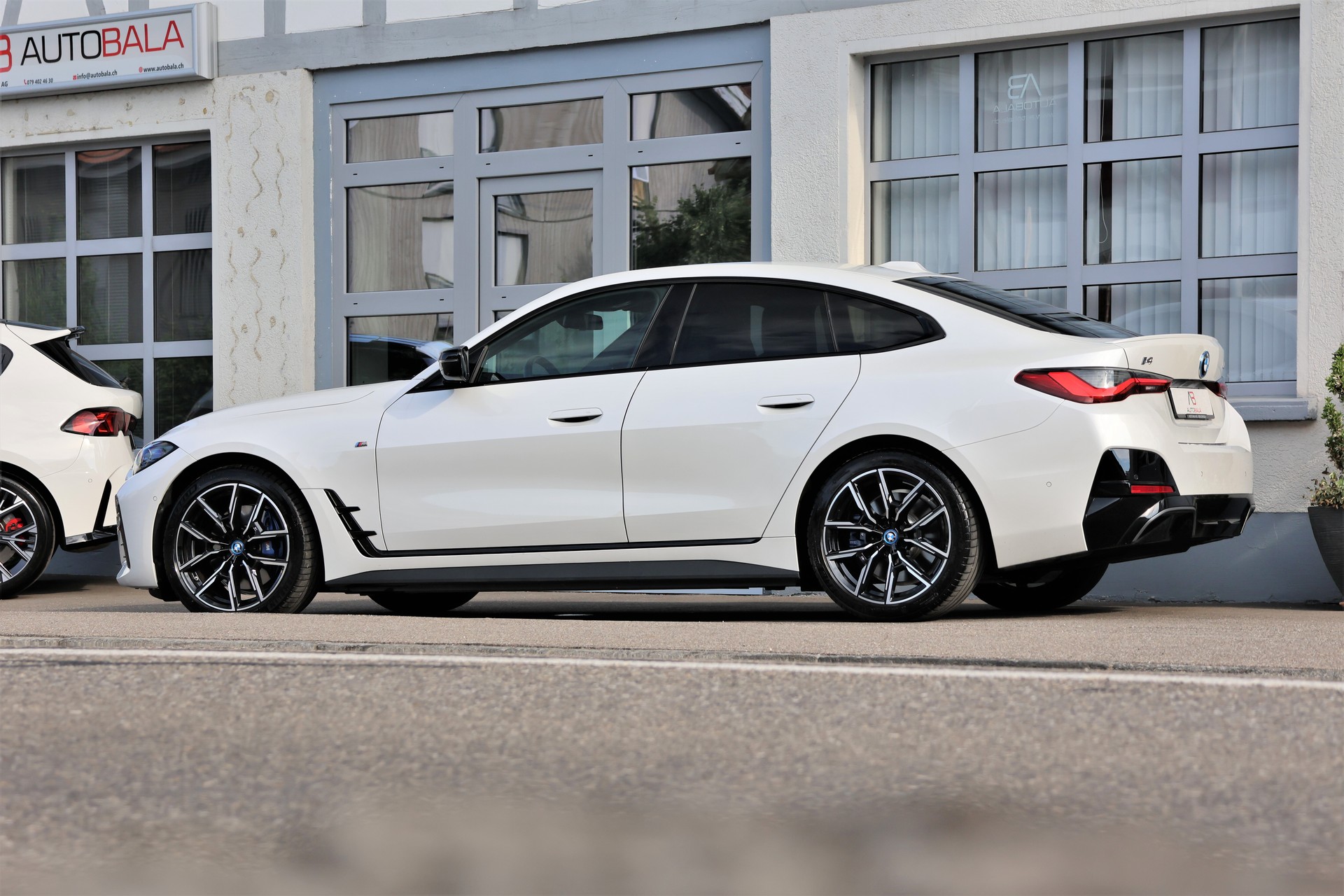 BMW i4 M50 (CH)-image-3