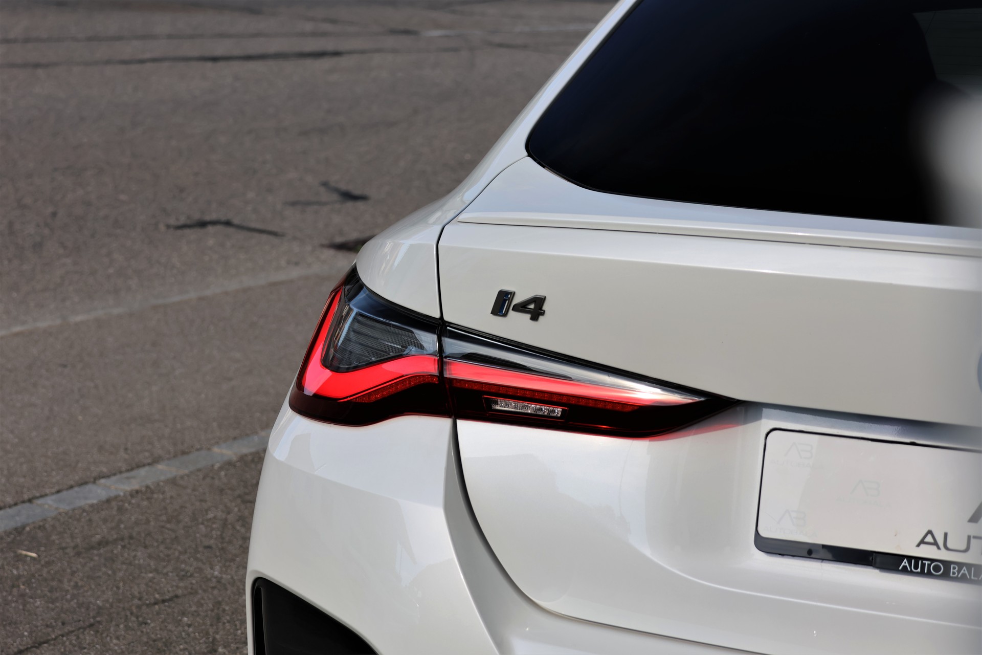 BMW i4 M50 (CH)-image-5