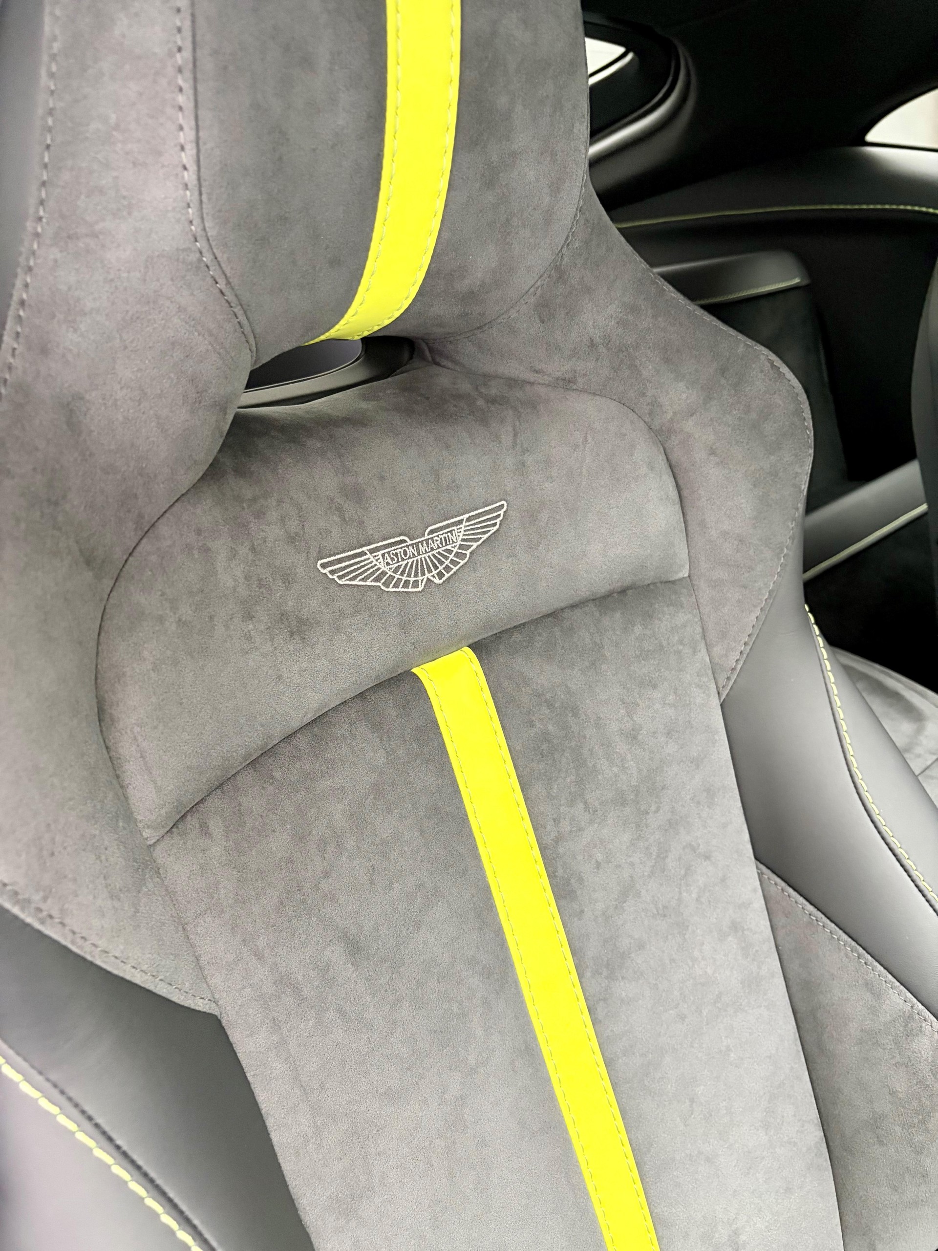 ASTON MARTIN V8 Vantage Coupé 4.0 V8 Bi-Turbo F1-image-8