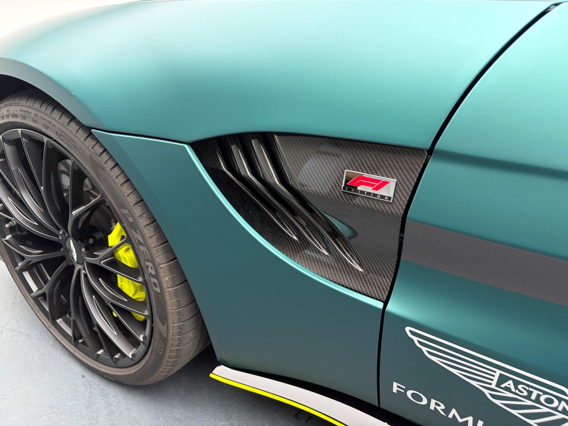 ASTON MARTIN V8 Vantage Coupé 4.0 V8 Bi-Turbo F1-image-13