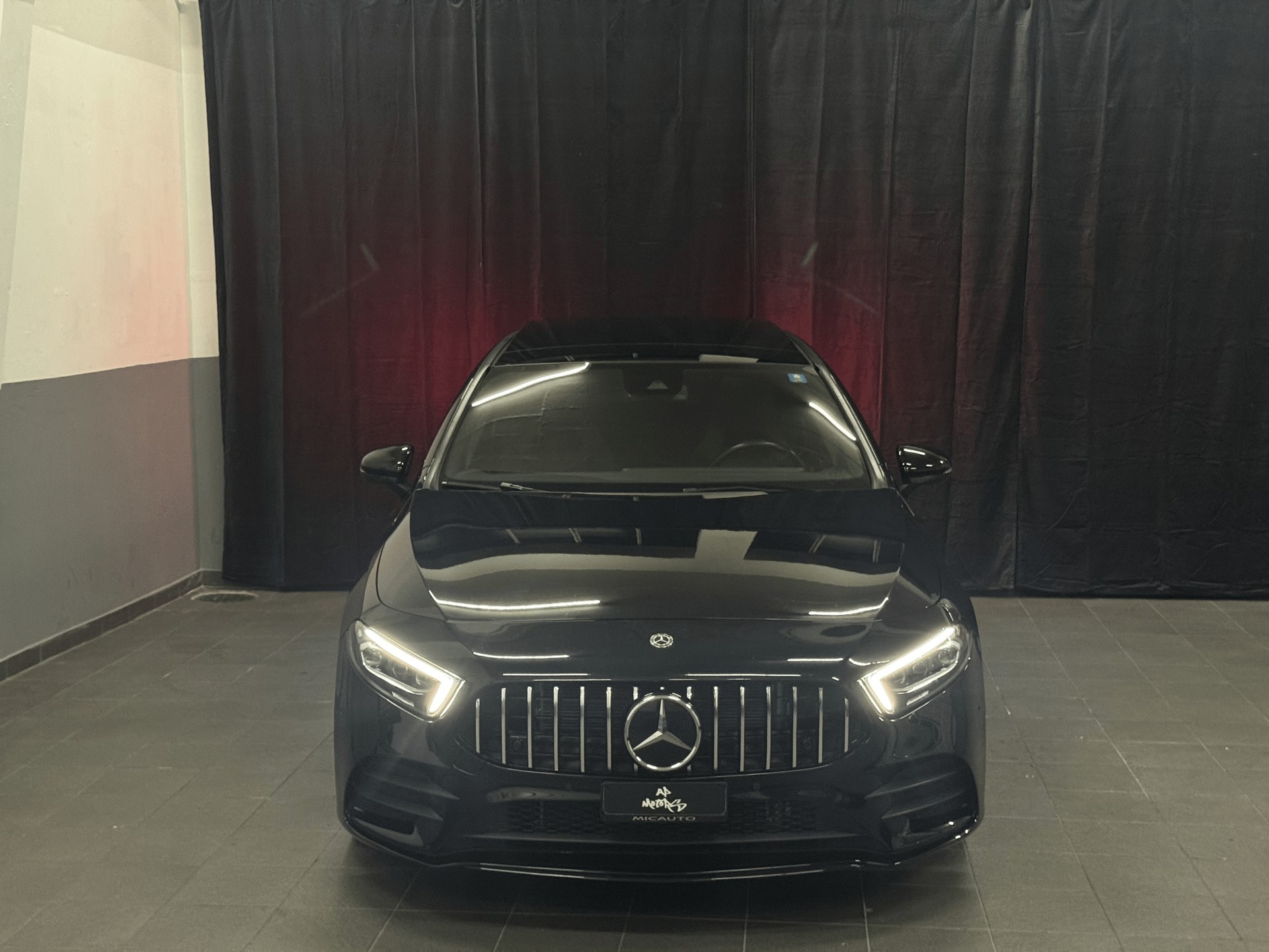 MERCEDES-BENZ A 200 AMG Line 7G-DCT-image-4