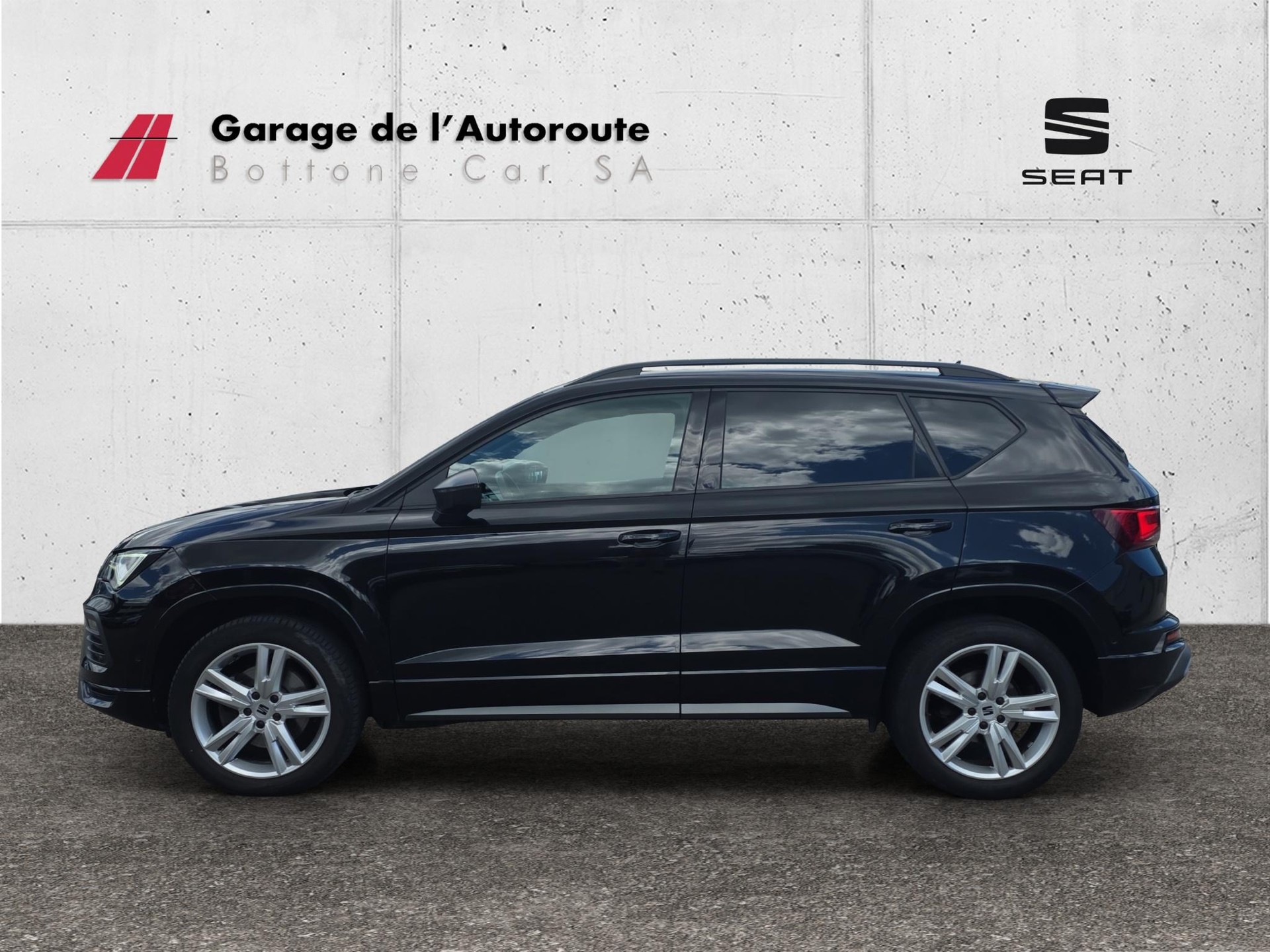 SEAT Ateca 2.0 TSI Hola FR 4Drive DSG-image-1