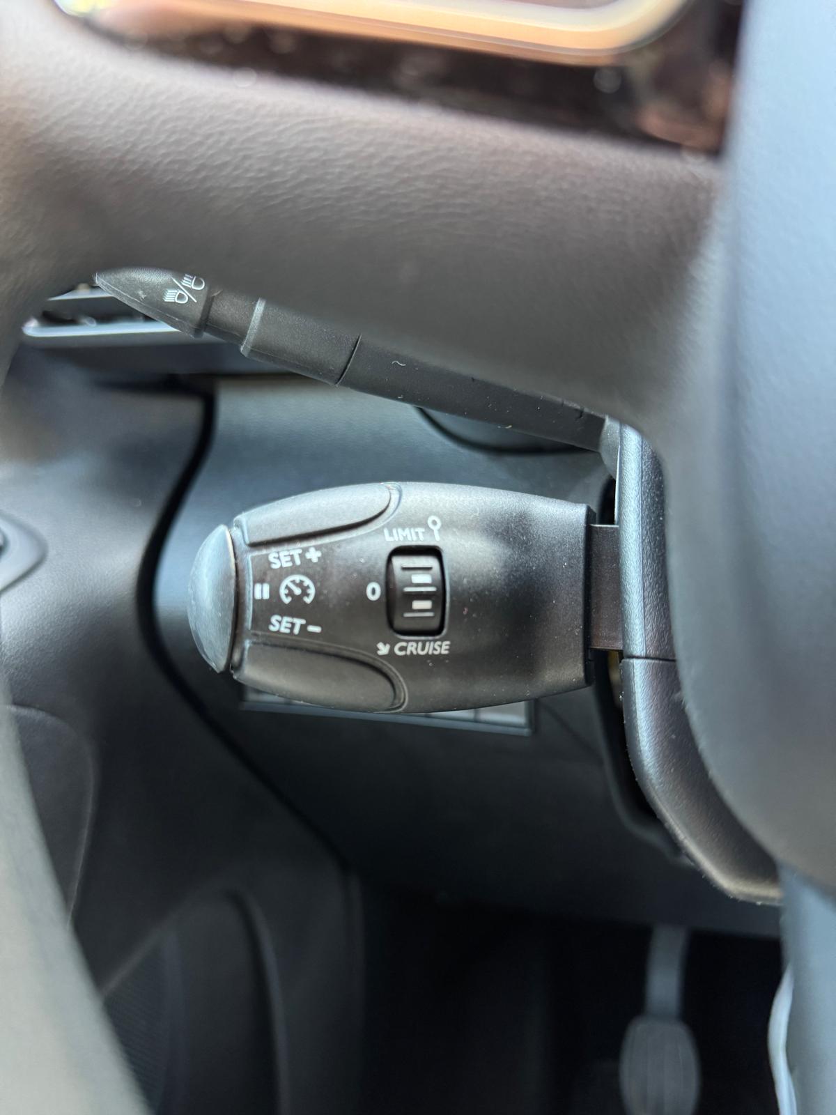TOYOTA Proace City Van 1.2 Active Medium-image-15