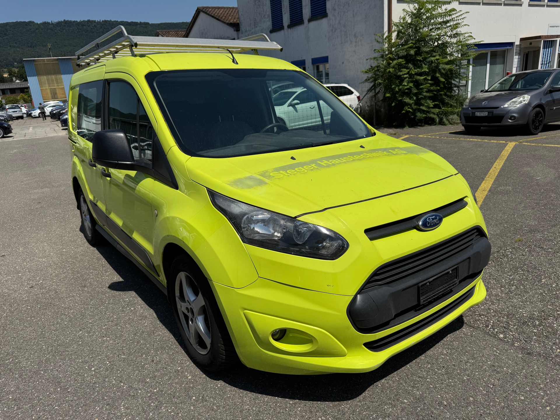 FORD Transit Connect Van T200 1.6 TDCi Trend-image-2