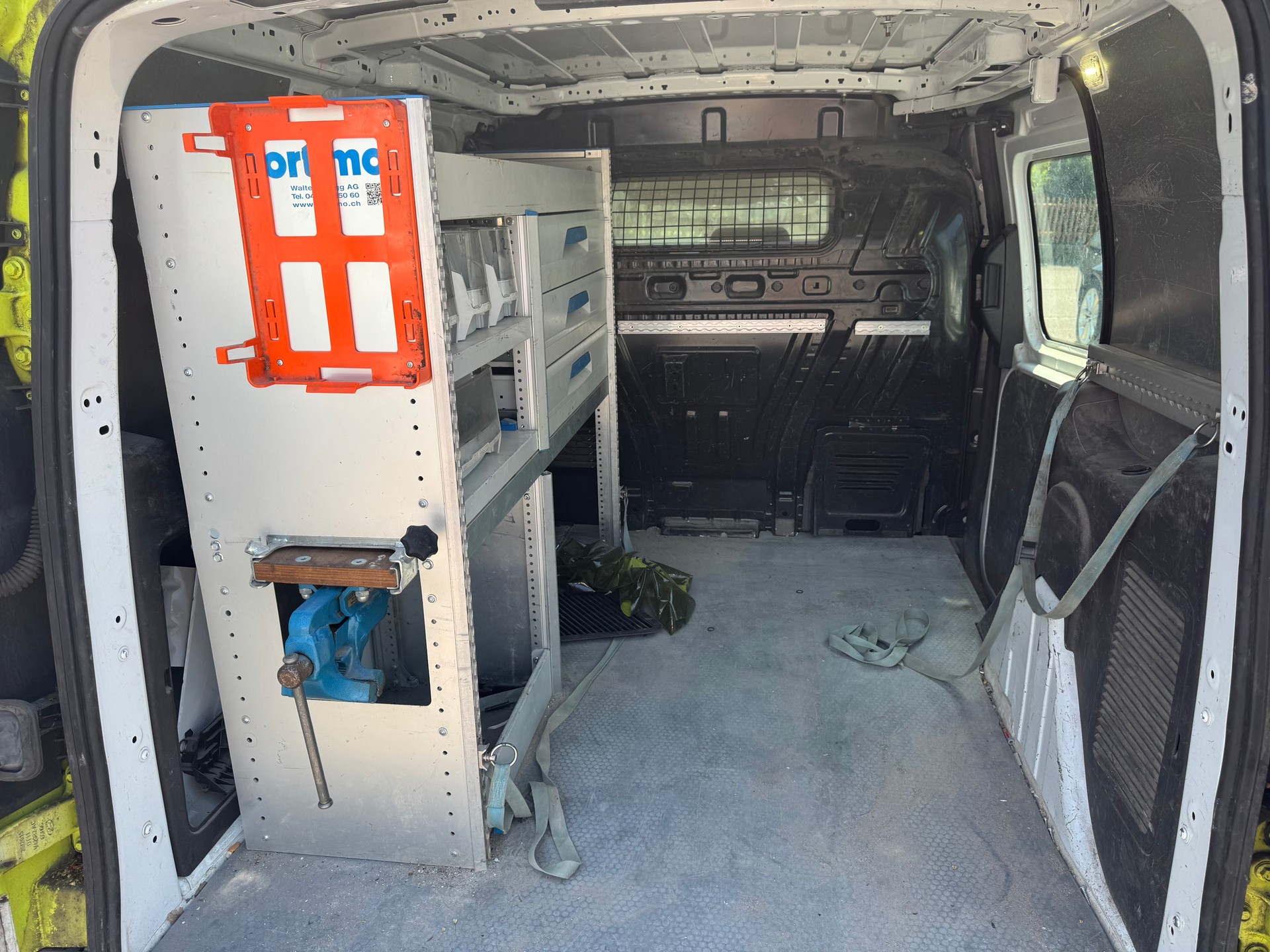 FORD Transit Connect Van T200 1.6 TDCi Trend-image-11