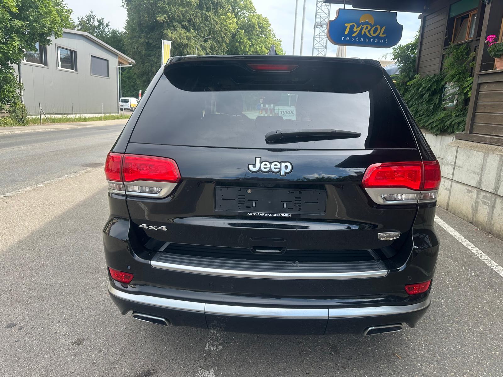 JEEP Grand Cherokee 3.0 CRD Summit Automatic-image-5