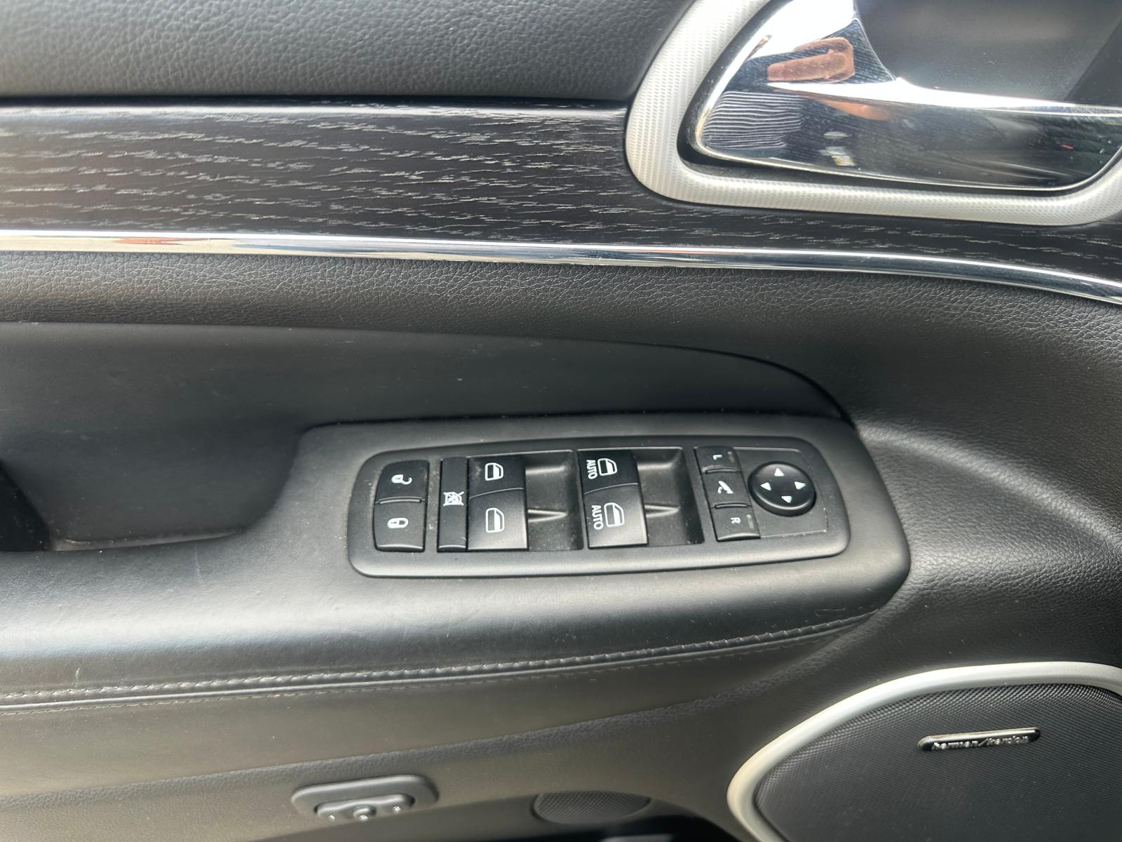 JEEP Grand Cherokee 3.0 CRD Summit Automatic-image-13