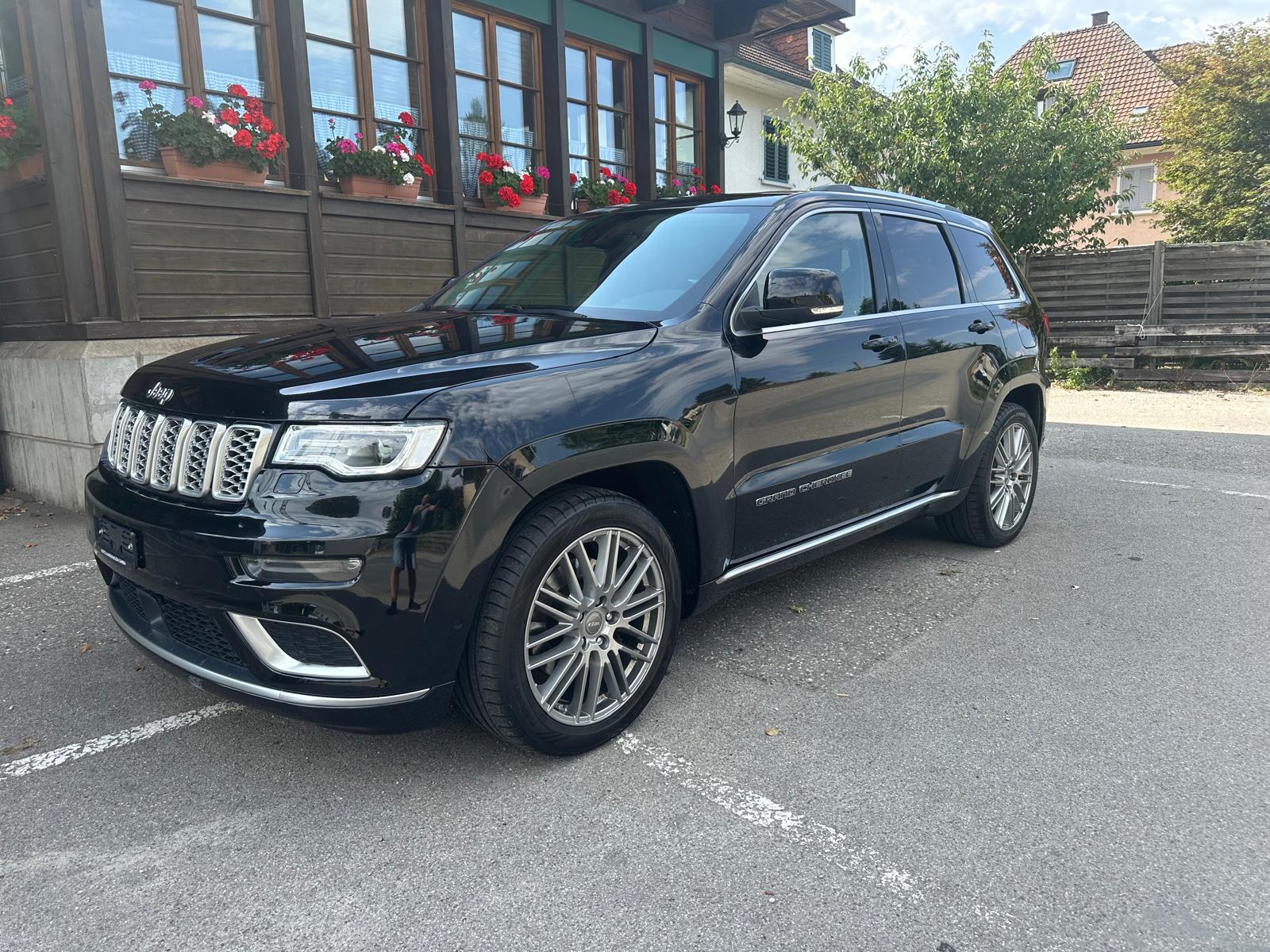 JEEP Grand Cherokee 3.0 CRD Summit Automatic-image-1
