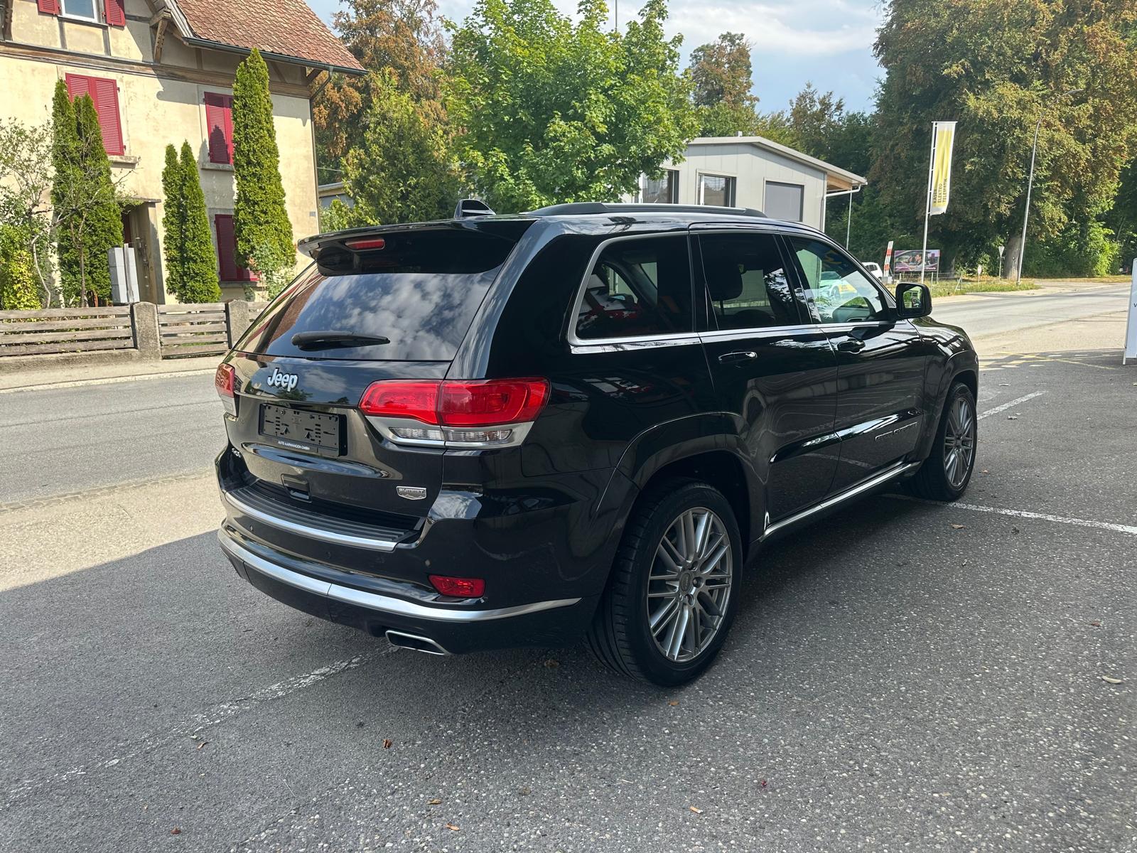 JEEP Grand Cherokee 3.0 CRD Summit Automatic-image-3