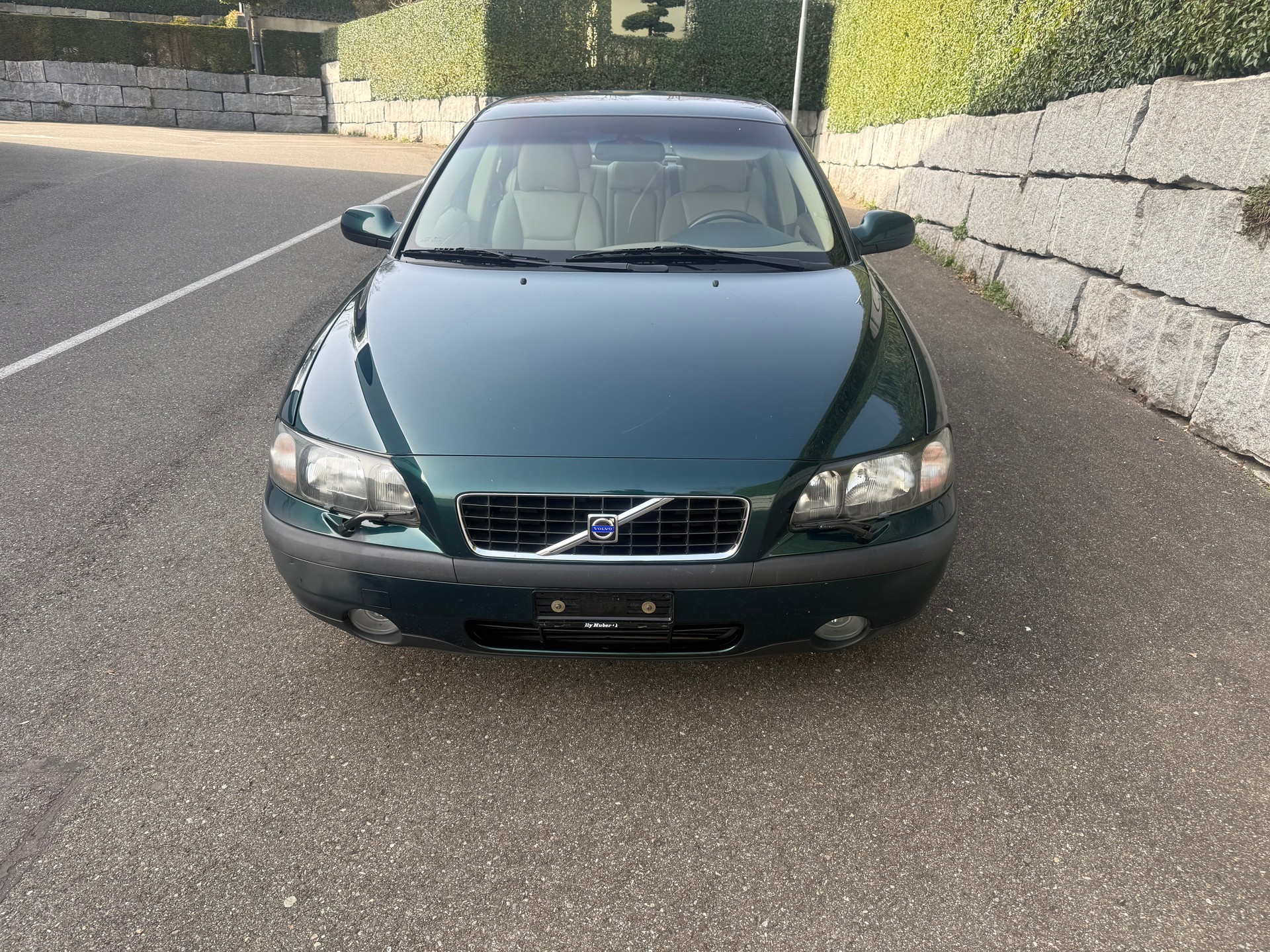 VOLVO S60 2.4T-image-0