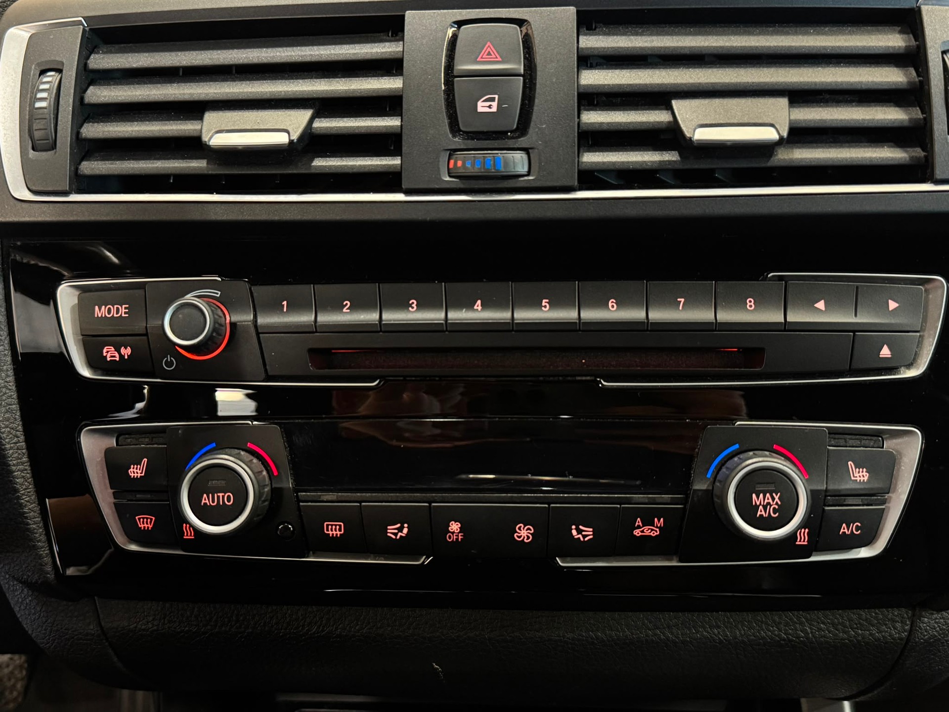 BMW M240i xDrive Steptronic-image-14