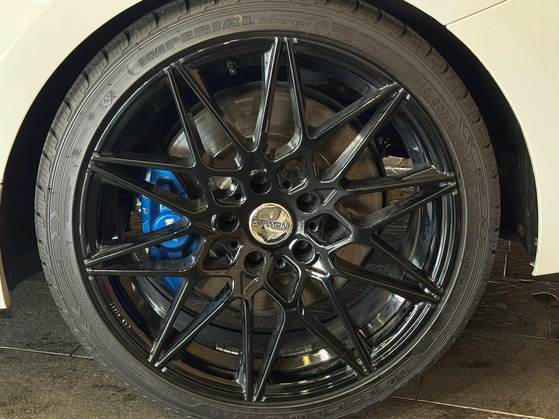 BMW M240i xDrive Steptronic-image-8