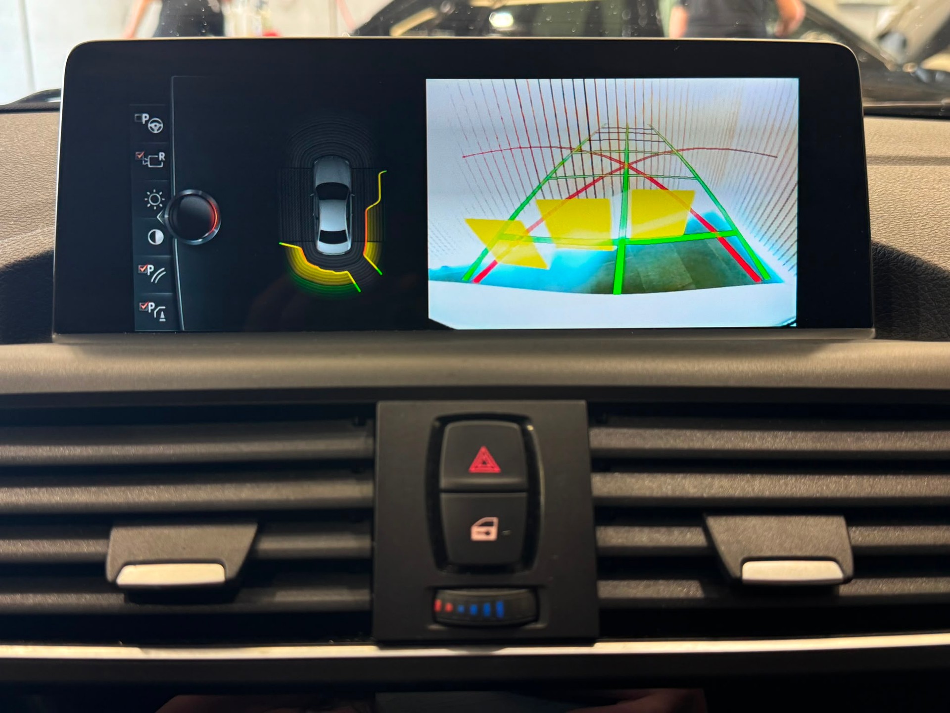 BMW M240i xDrive Steptronic-image-12
