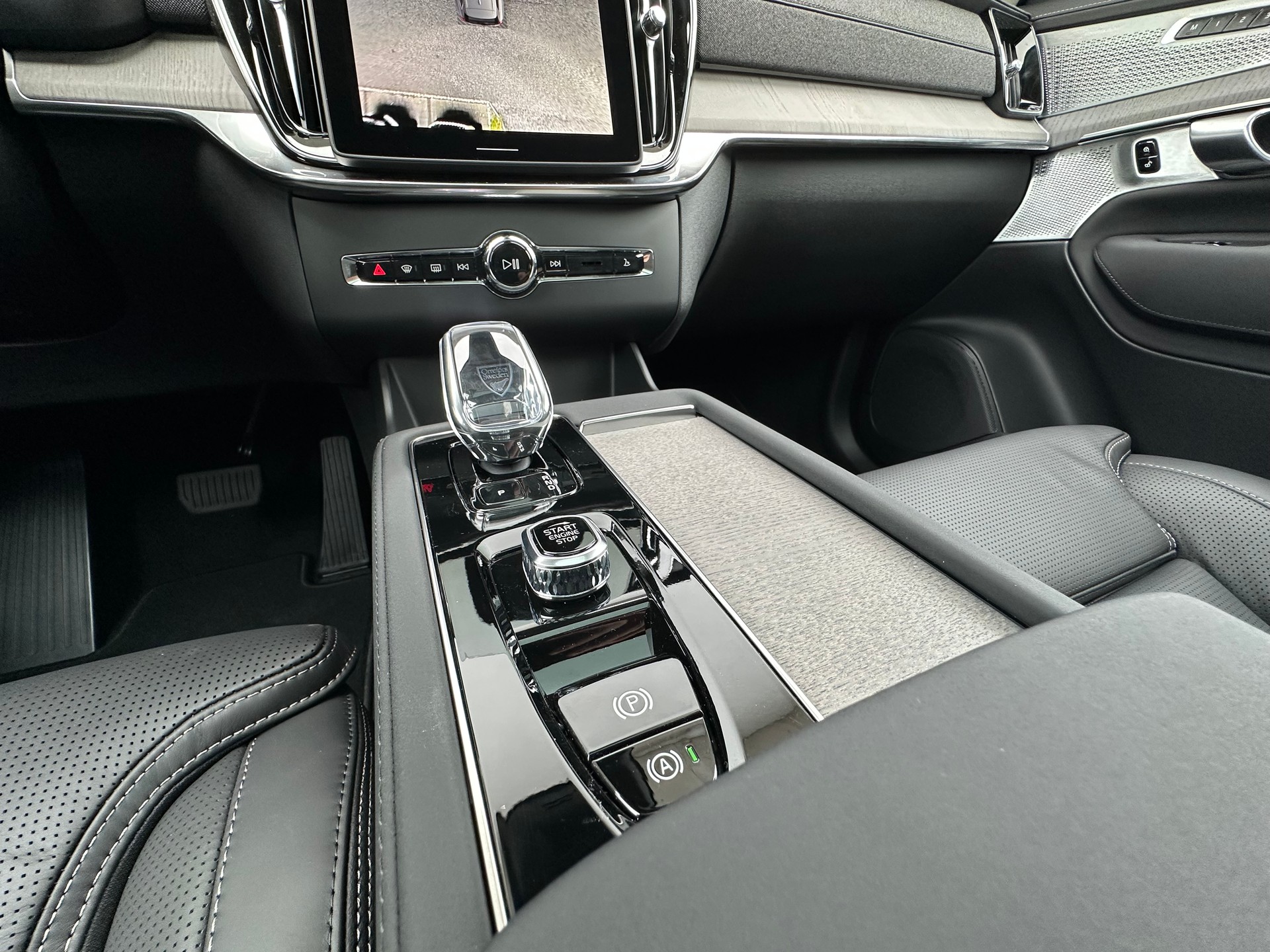 VOLVO XC90 2.0 T8 TE Ultra Dark eAWD-image-10