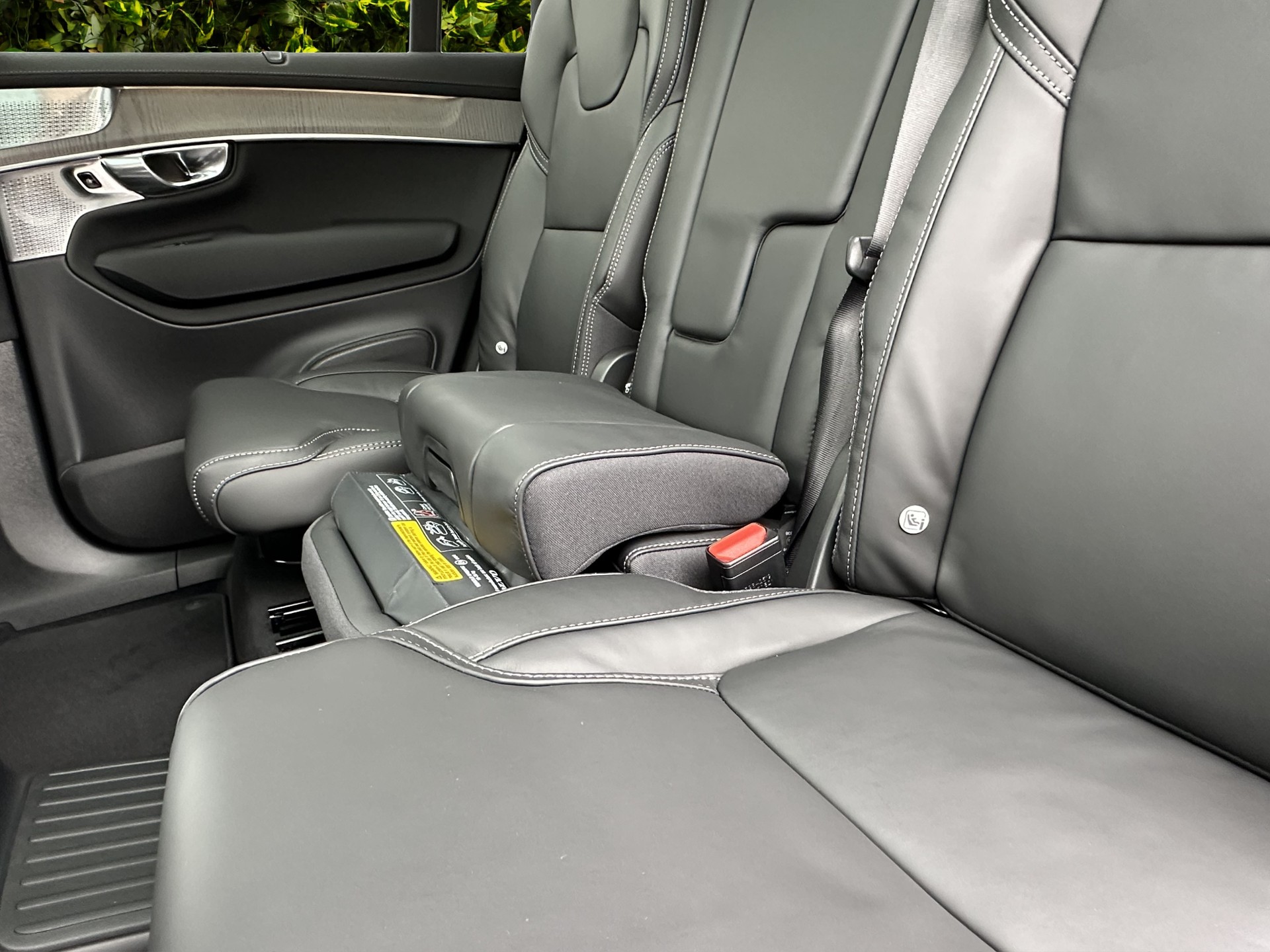 VOLVO XC90 2.0 T8 TE Ultra Dark eAWD-image-13