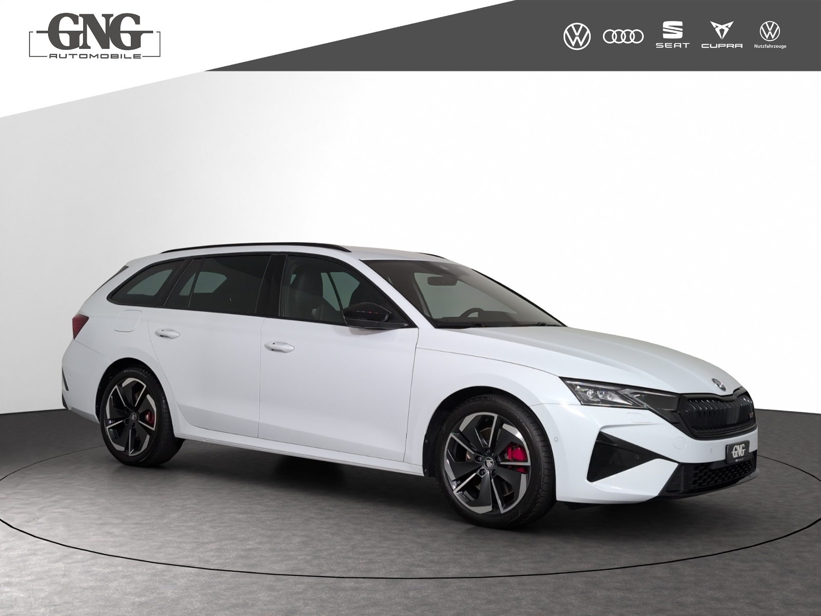 SKODA Octavia Combi 2.0 TSI DSG RS-image-3