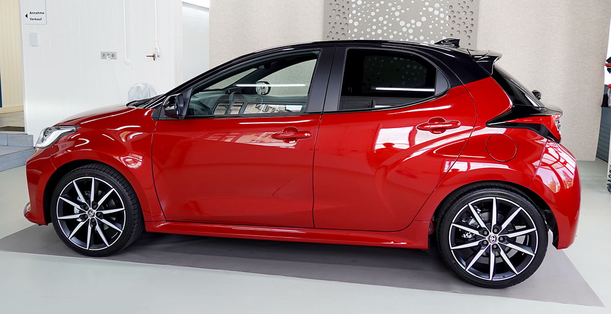 TOYOTA Yaris 1.5 GR Sport e-CVT-image-1